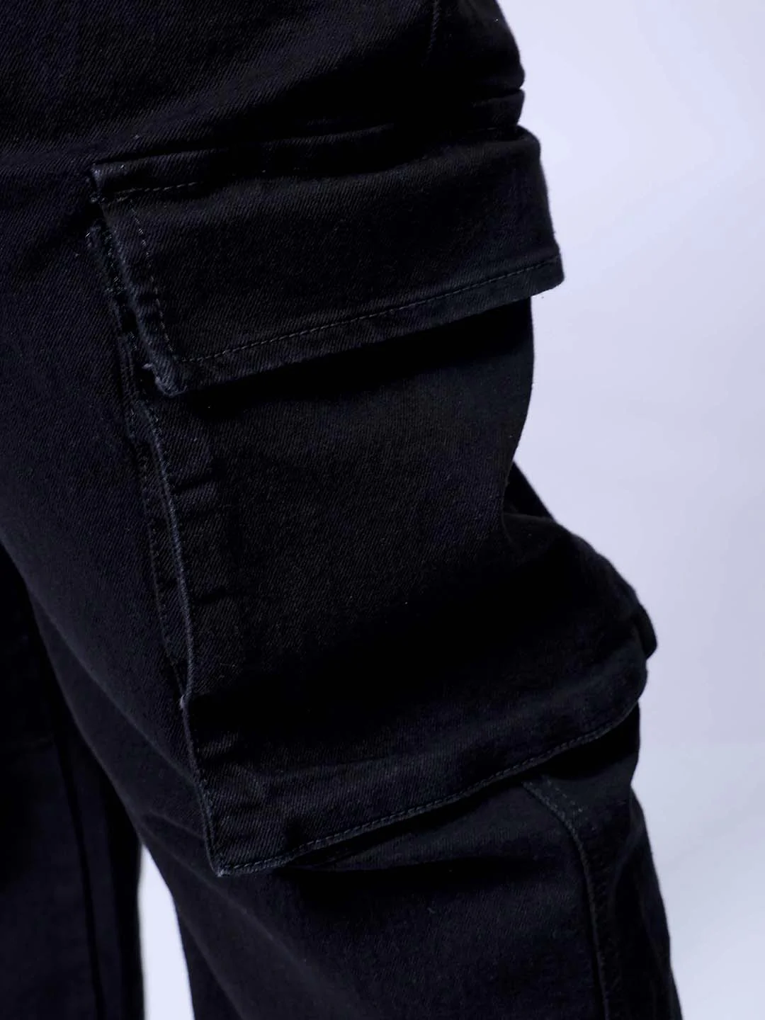 Men's Plus Size Black Baggy Fit Solid Stretchable Jeans - Image 8