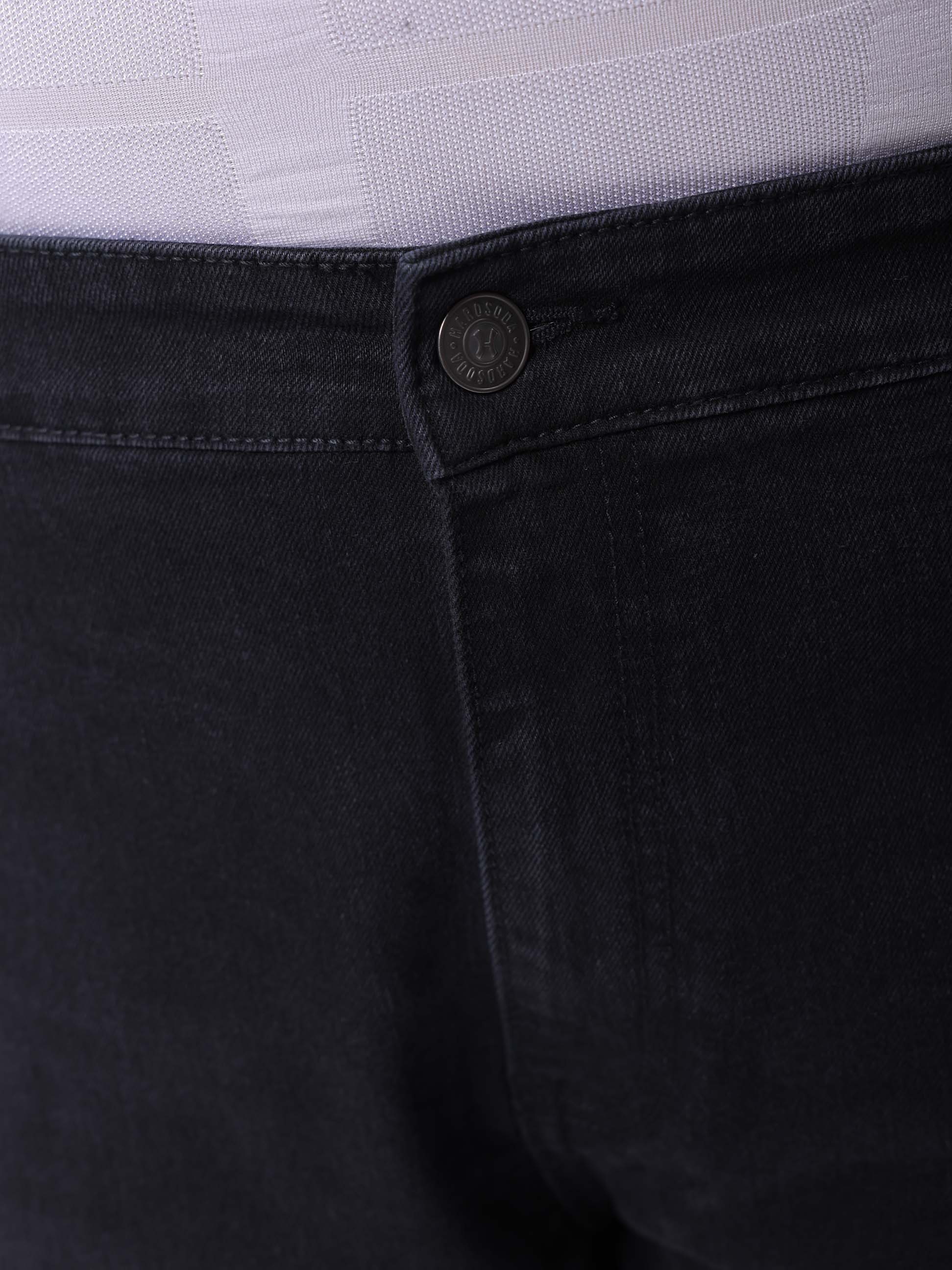 Men's Plus Size Black Vintage Straight Fit Solid Jeans - Image 7