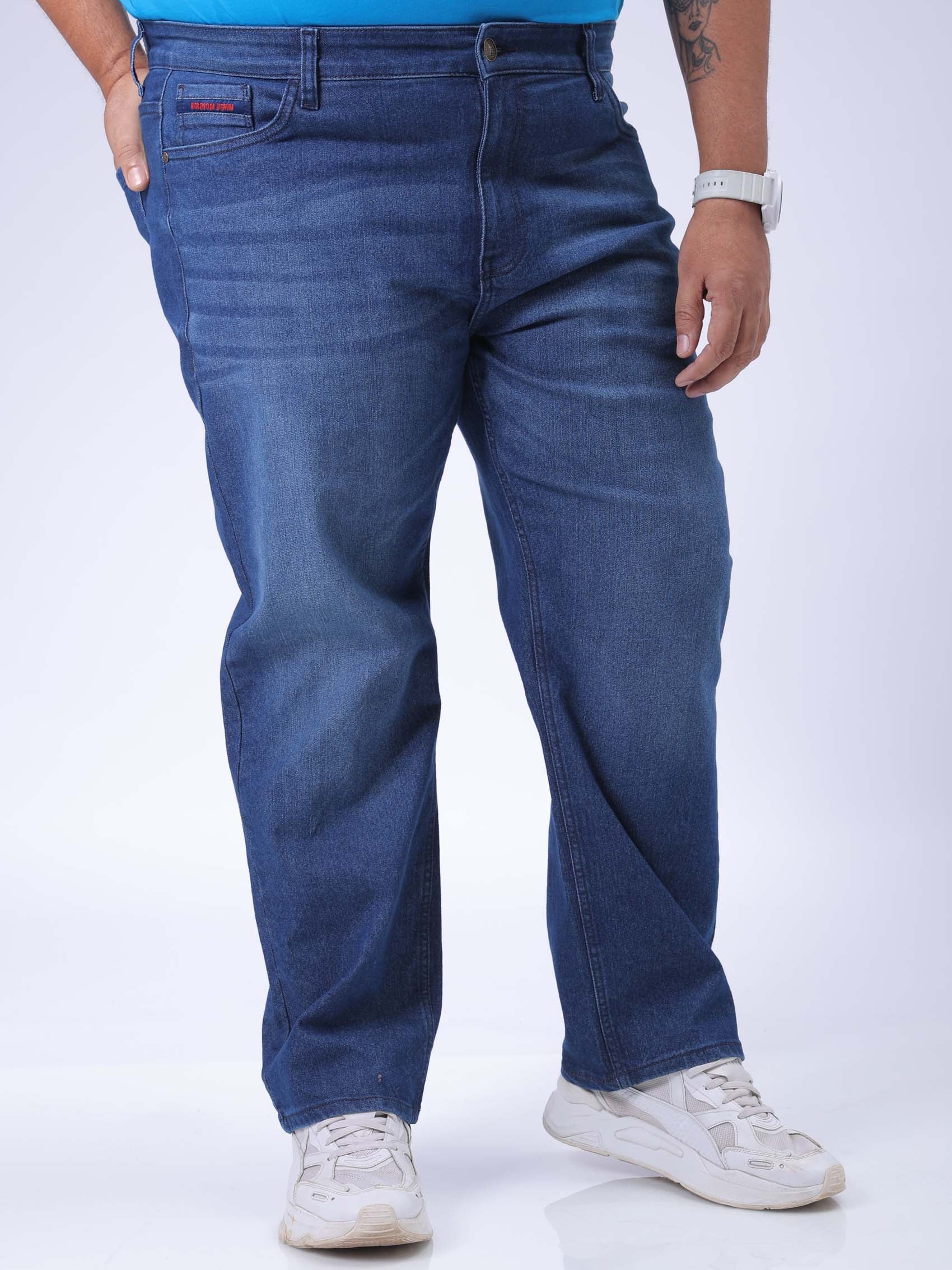 Men's Plus Size Blue Vintage Straight Fit Solid Jeans - Image 4