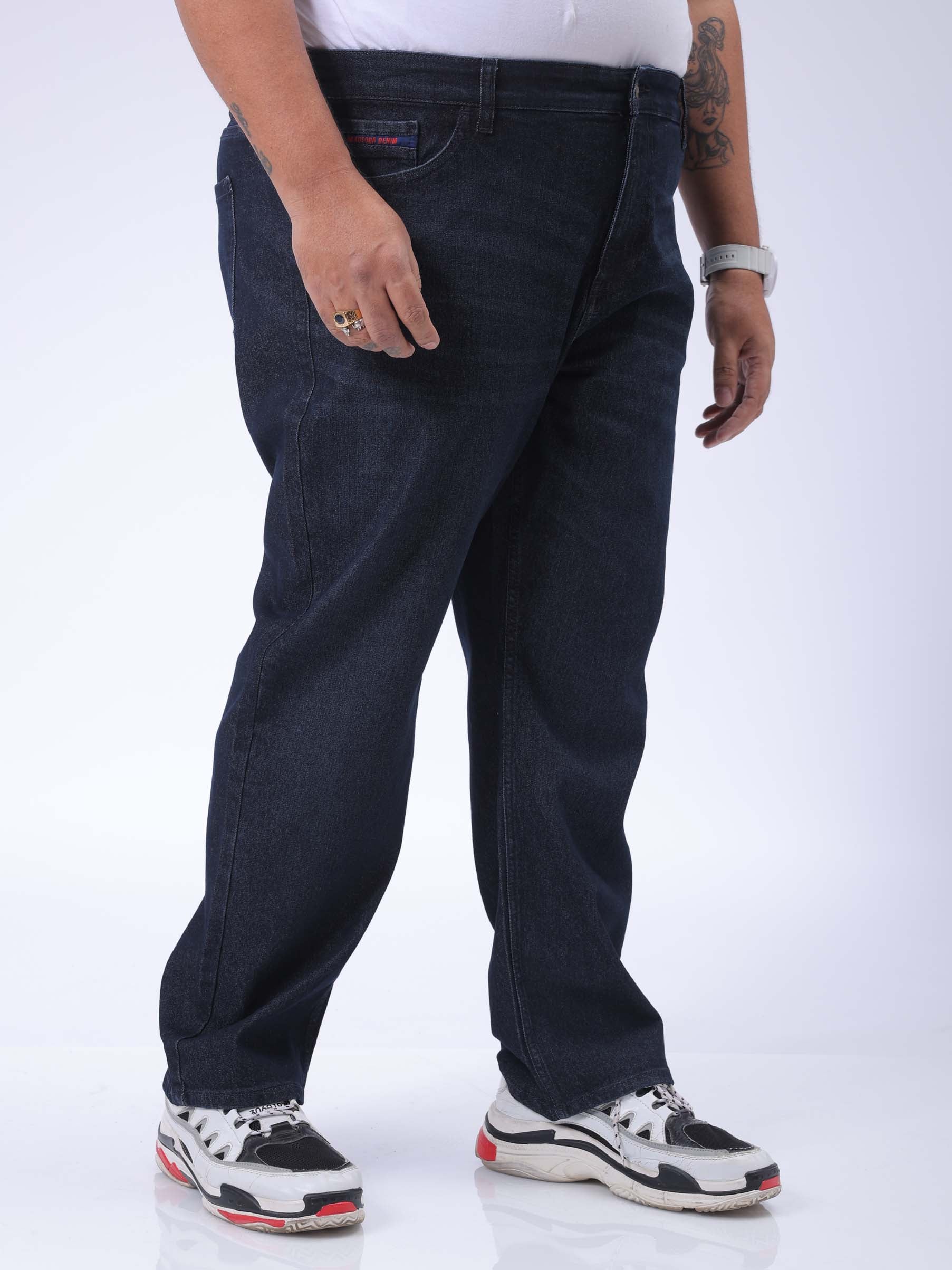 Men's Plus Size Blue Vintage Straight Fit Solid Jeans - Image 4