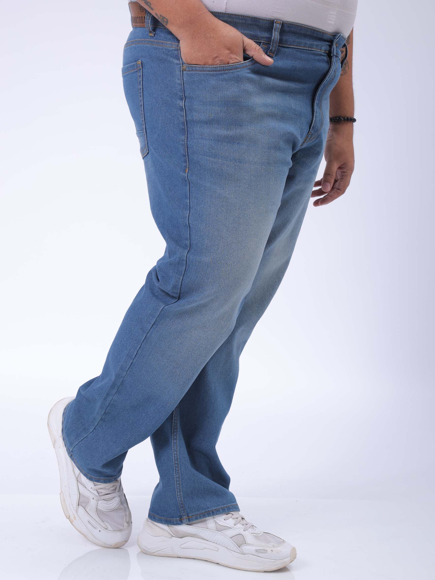 Men's Plus Size Blue Vintage Straight Fit Solid Jeans - Image 4
