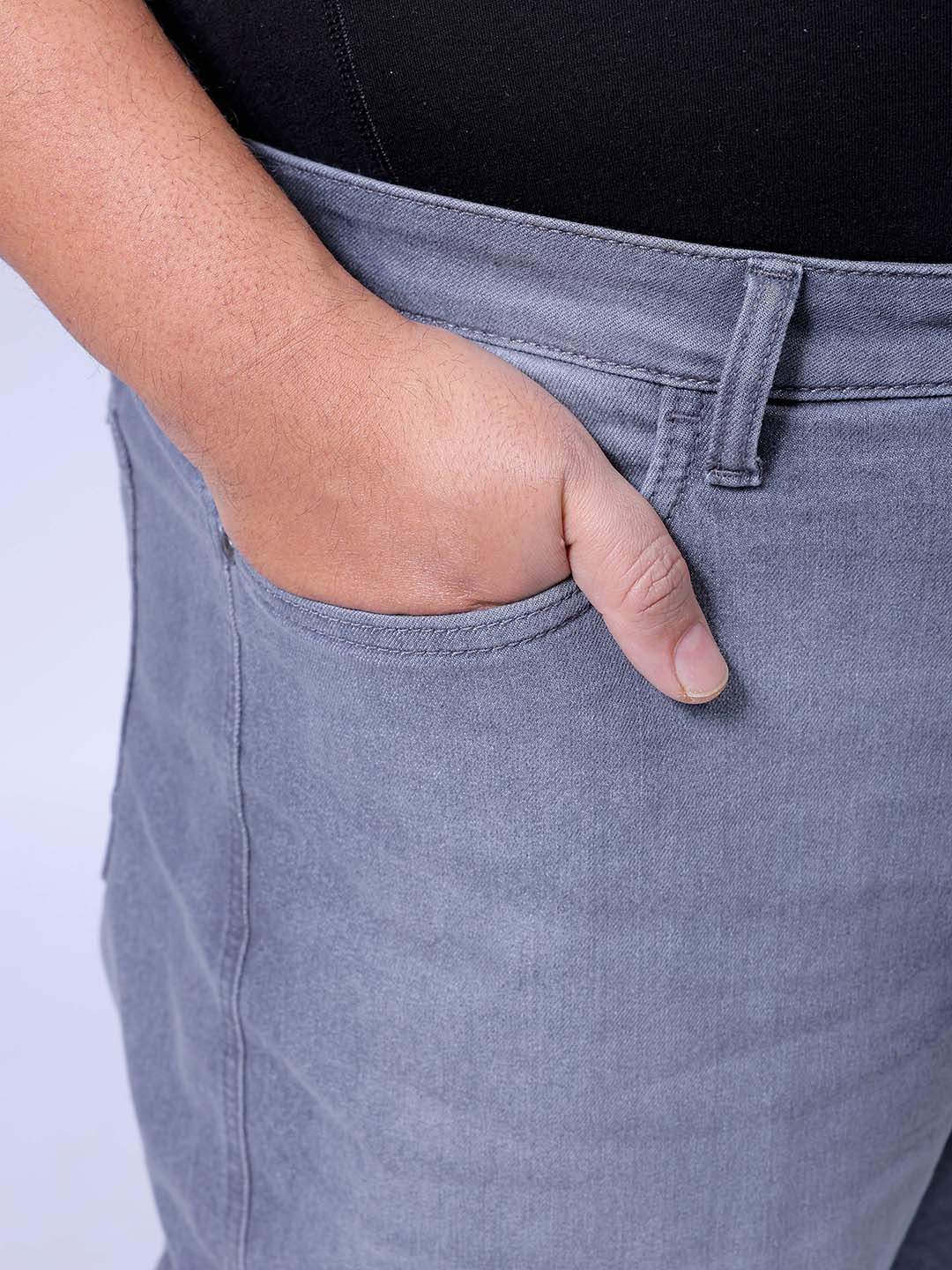 Men's Grey Relaxed Fit Casual Jeans - Image 7