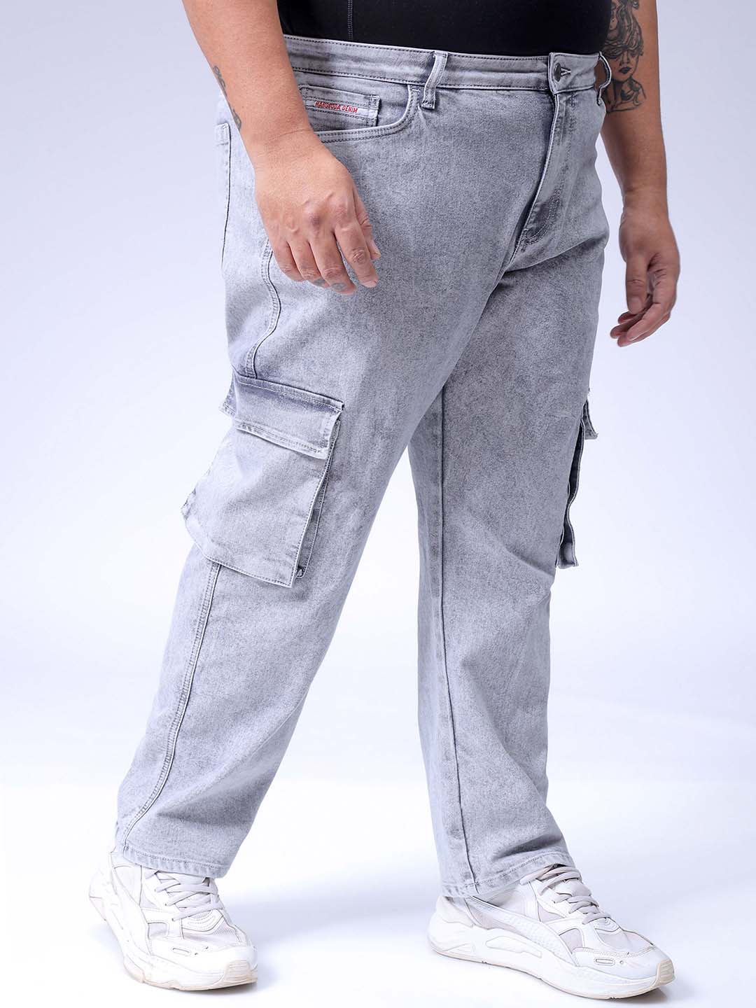 Men's Grey Relaxed Fit Casual Jeans - Image 4