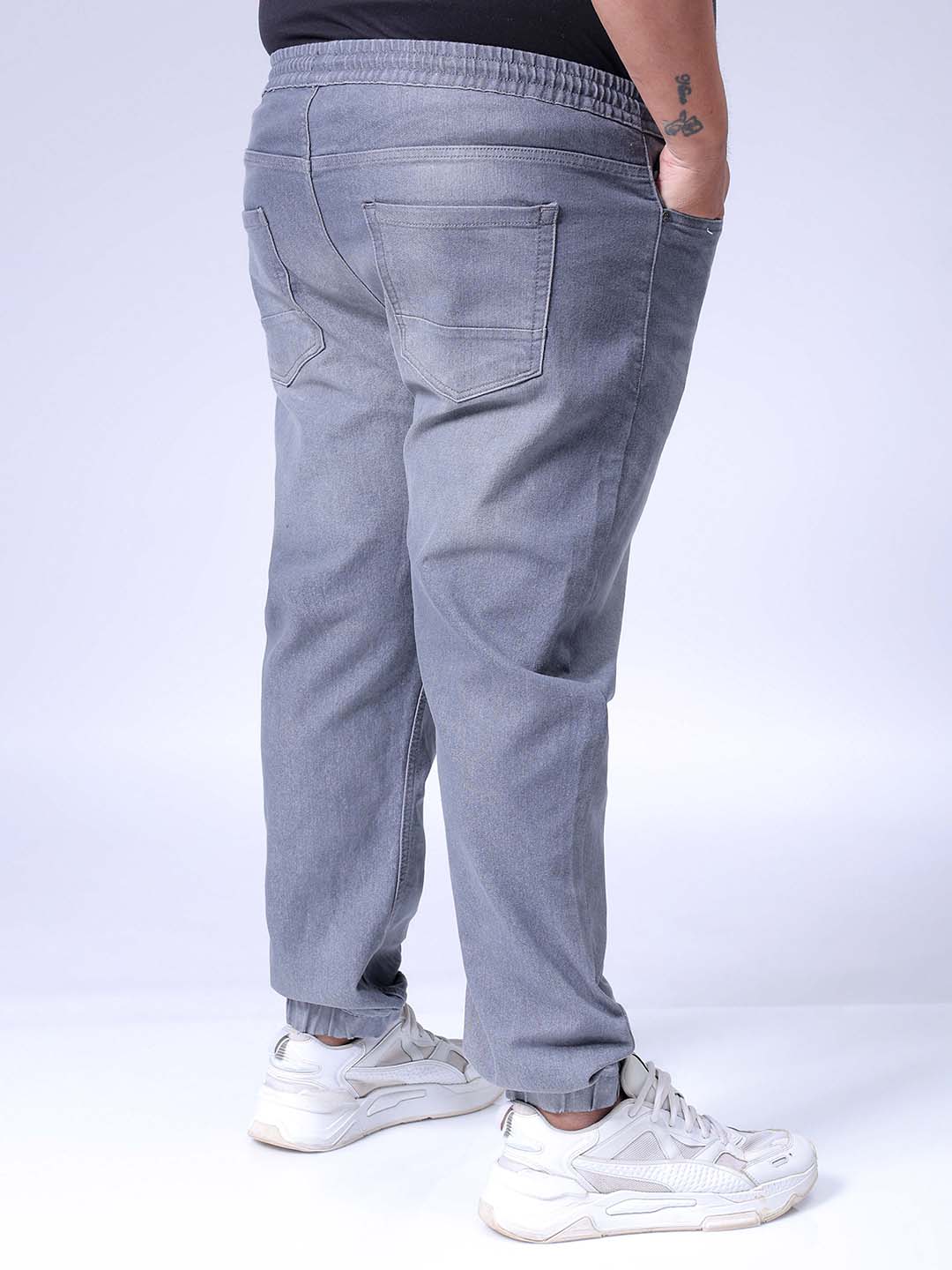 Men's Grey Slim Fit Casual Jeans - Image 5