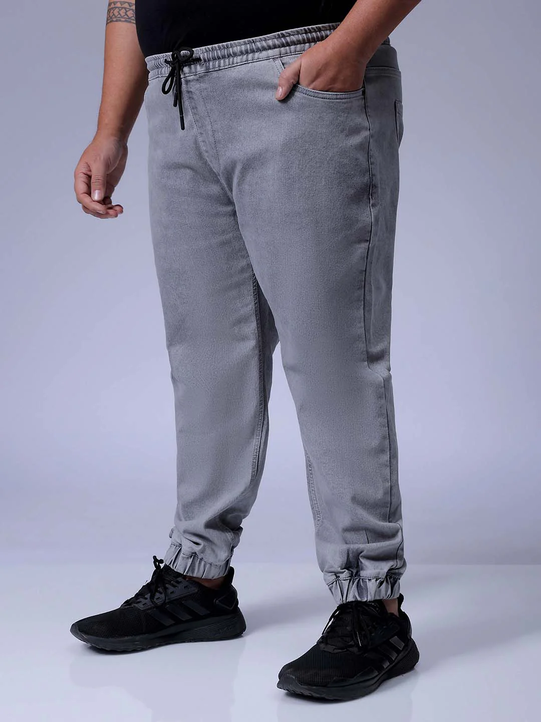 Men's Grey Slim Fit Casual Jeans - Image 2