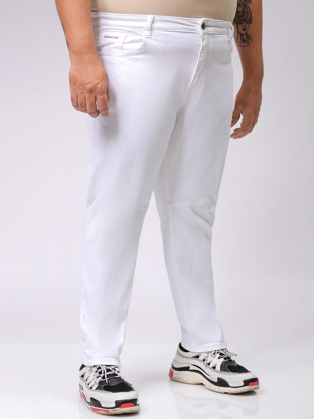 Men's White Carrot Fit Casual Jeans - Image 4