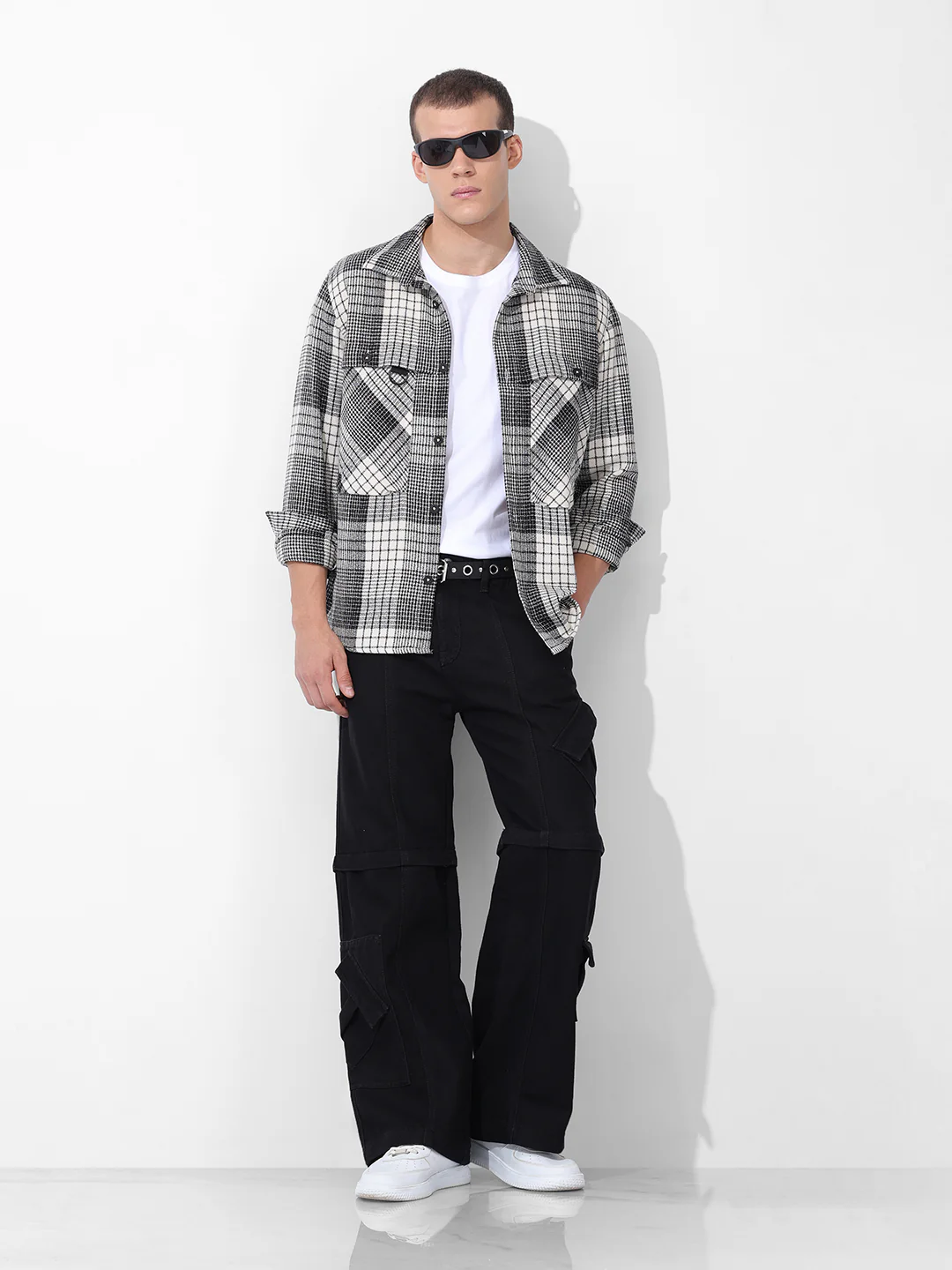 Men's Black Regular Fit Checkered Casual Shirt - Image 9