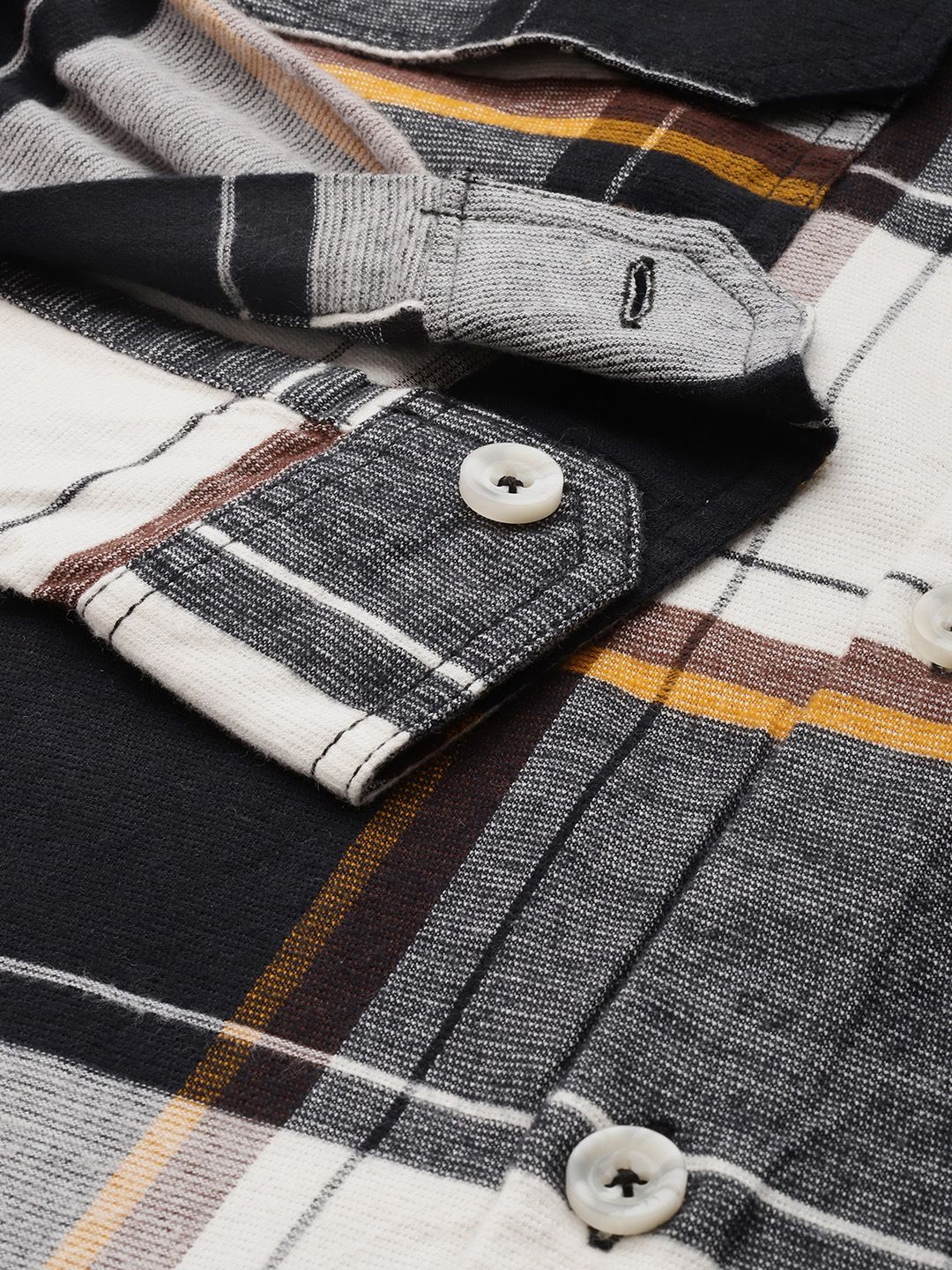 Men's Black Regular Fit Checked Casual Shirt - Image 6