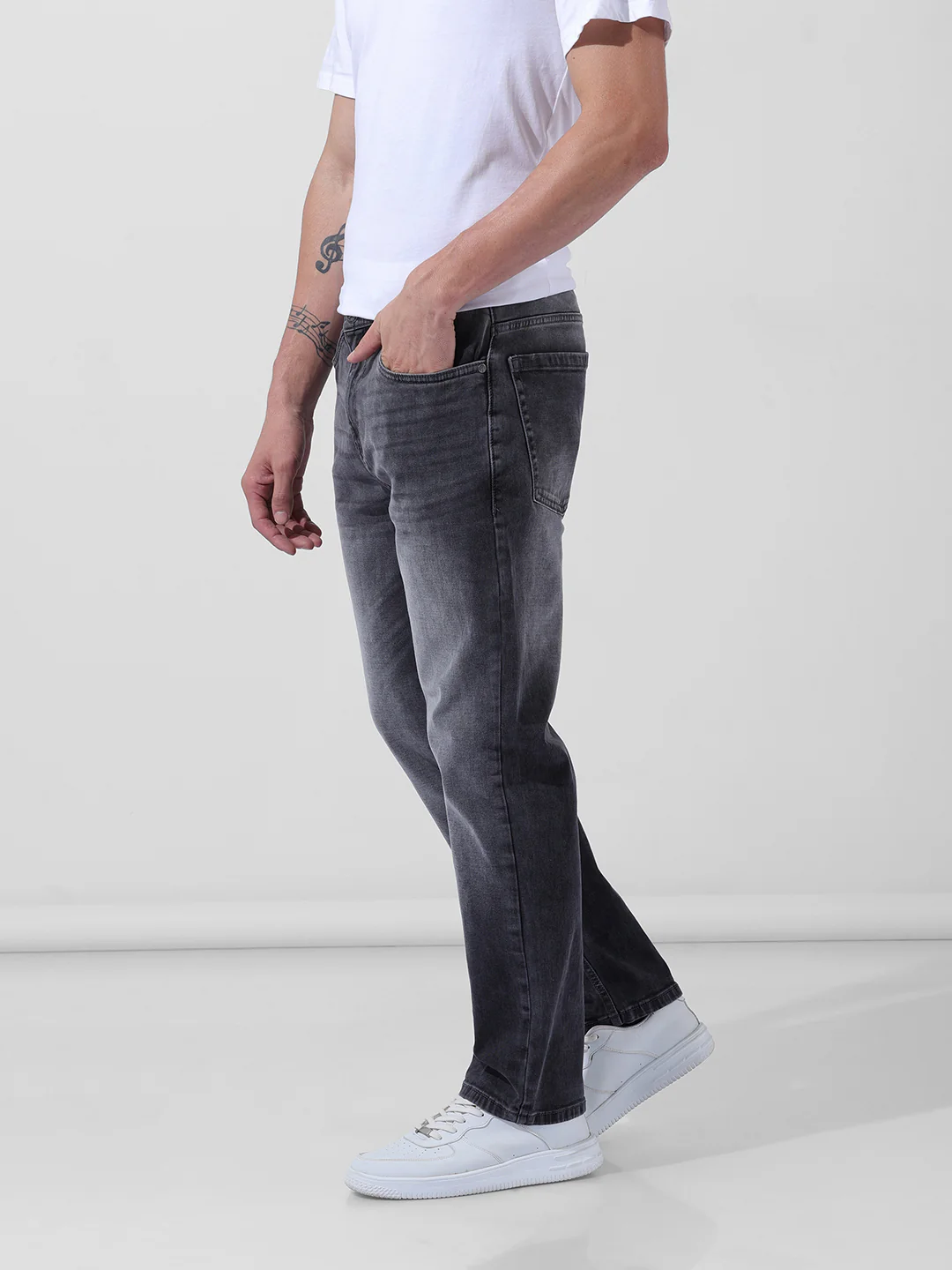 Men's Charcoal Grey Regular Fit Solid Casual Jeans - Image 2