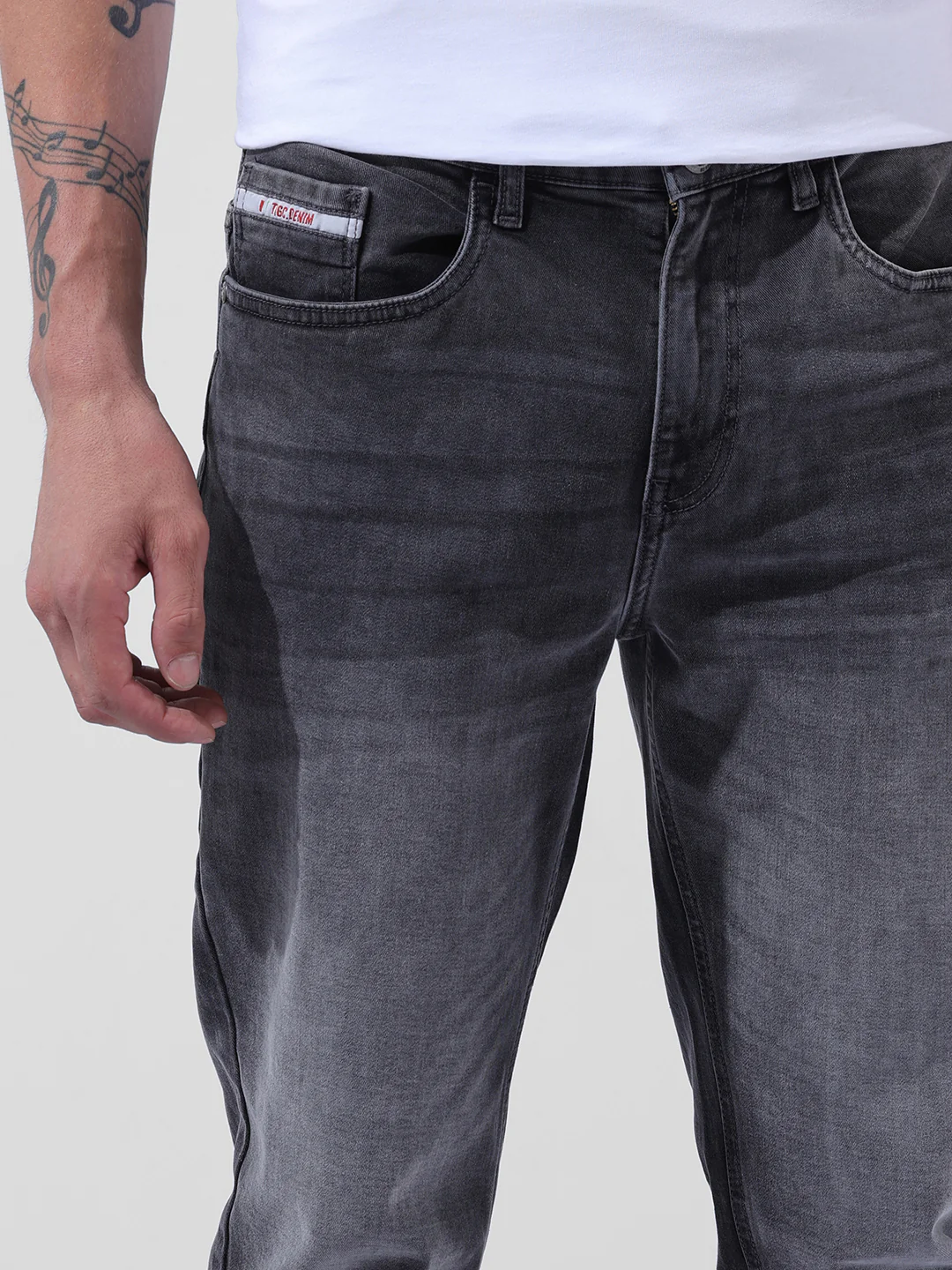 Men's Charcoal Grey Regular Fit Solid Casual Jeans - Image 4