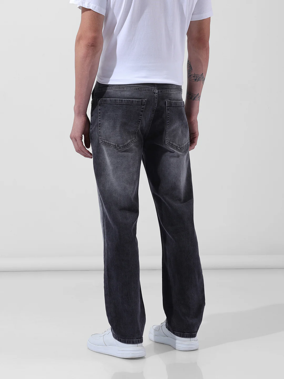 Men's Charcoal Grey Regular Fit Solid Casual Jeans - Image 5