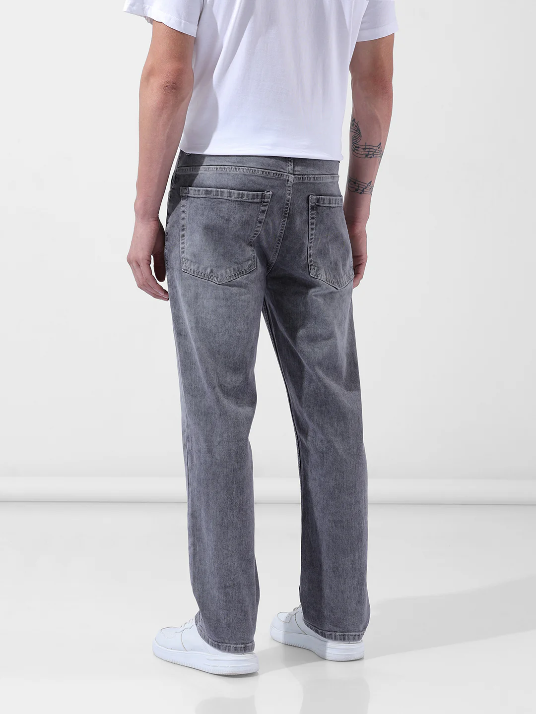 Men's Grey Regular Fit Solid Casual Jeans - Image 5
