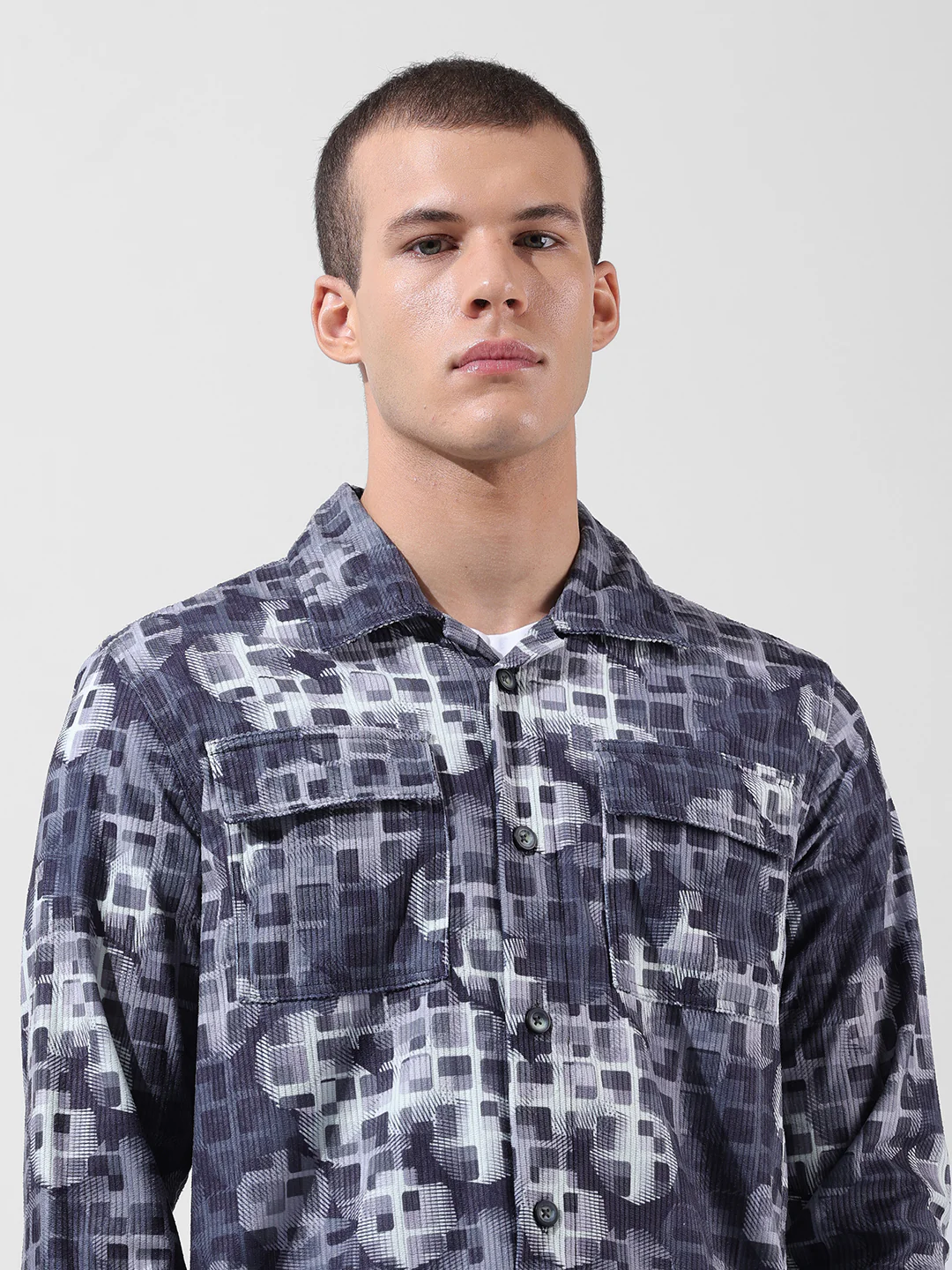 Men's Grey Regular Fit Geometric Print Casual Shirt - Image 5