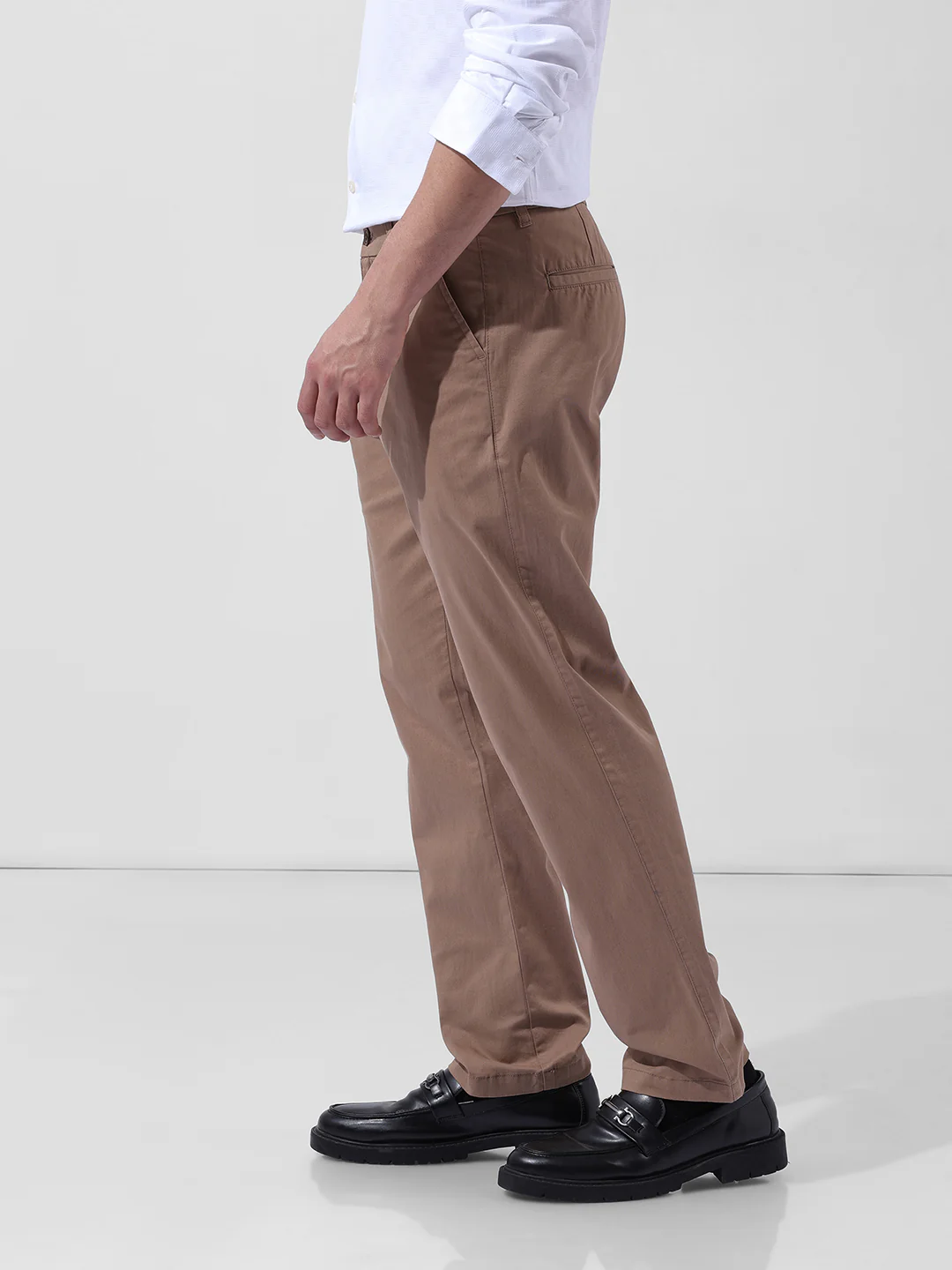 Men's Khaki Regular Fit Solid Casual Chinos - Image 2