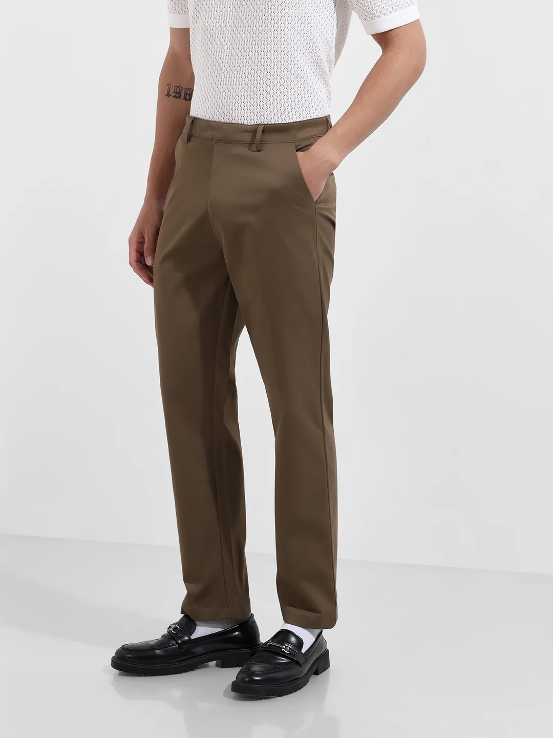 Men's Dark Khaki Regular Fit Solid Casual Trouser - Image 3