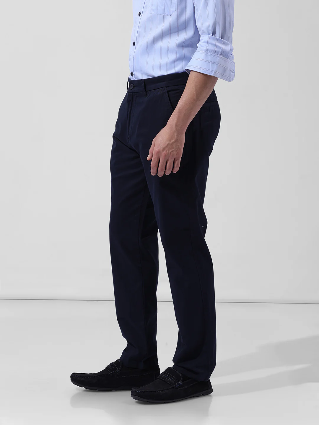 Men's Navy Blue Regular Fit Solid Casual Chinos - Image 2