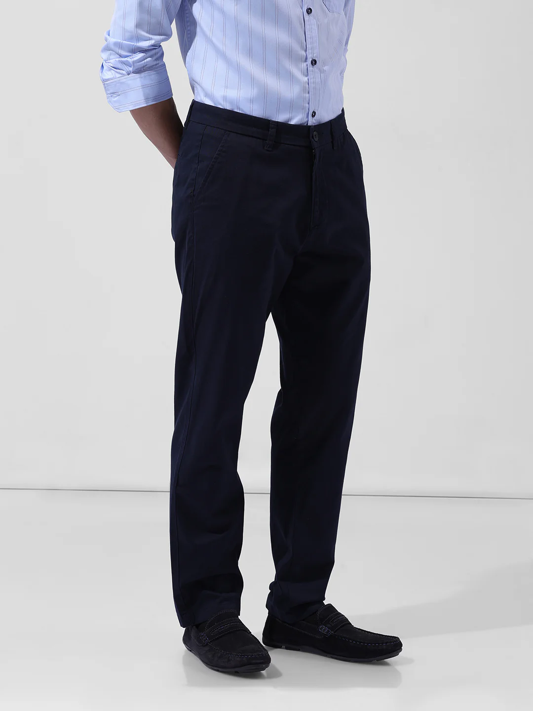 Men's Navy Blue Regular Fit Solid Casual Chinos - Image 3