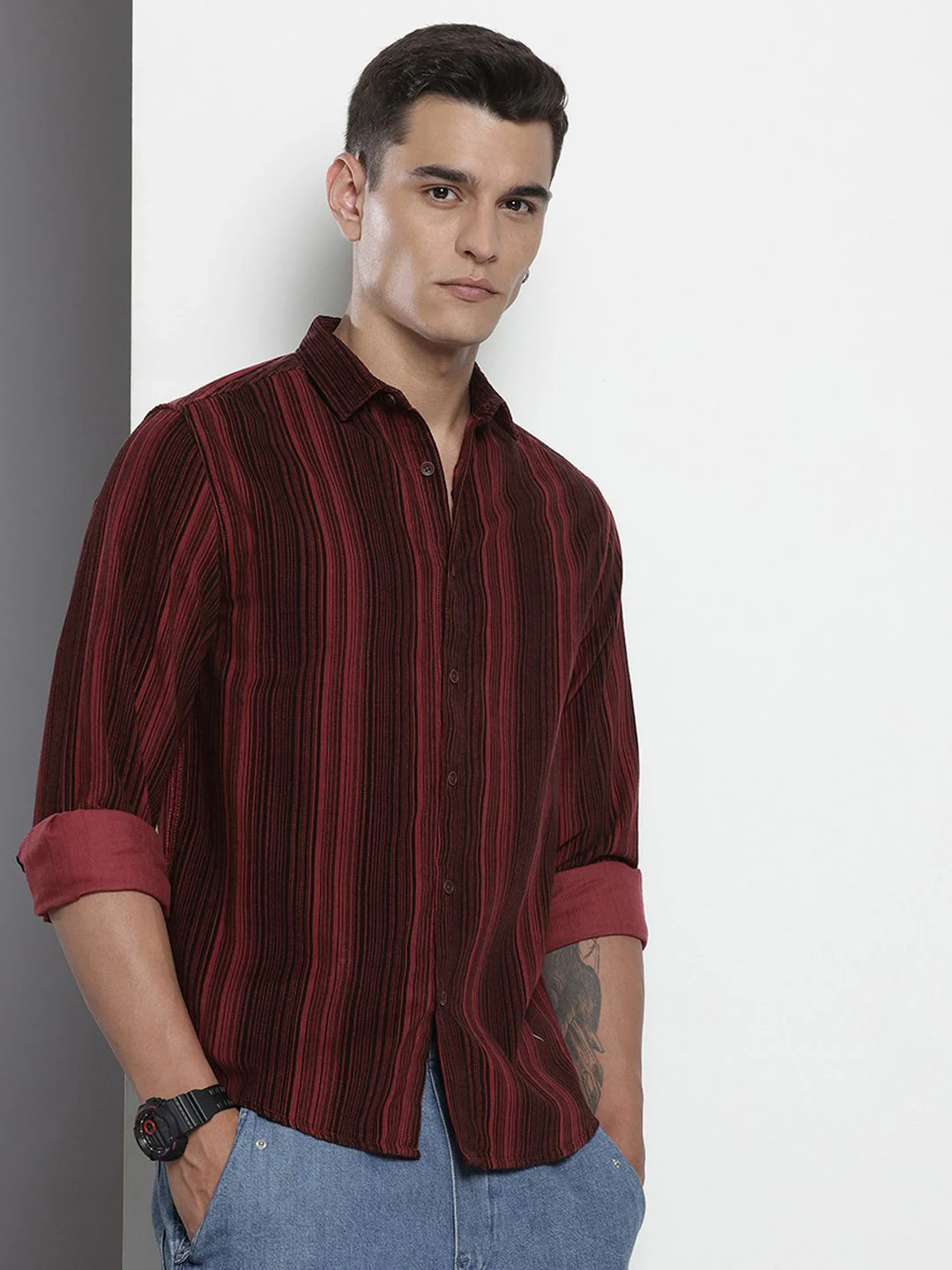 Men's Maroon Regular Fit Printed Casual Shirt - Image 2