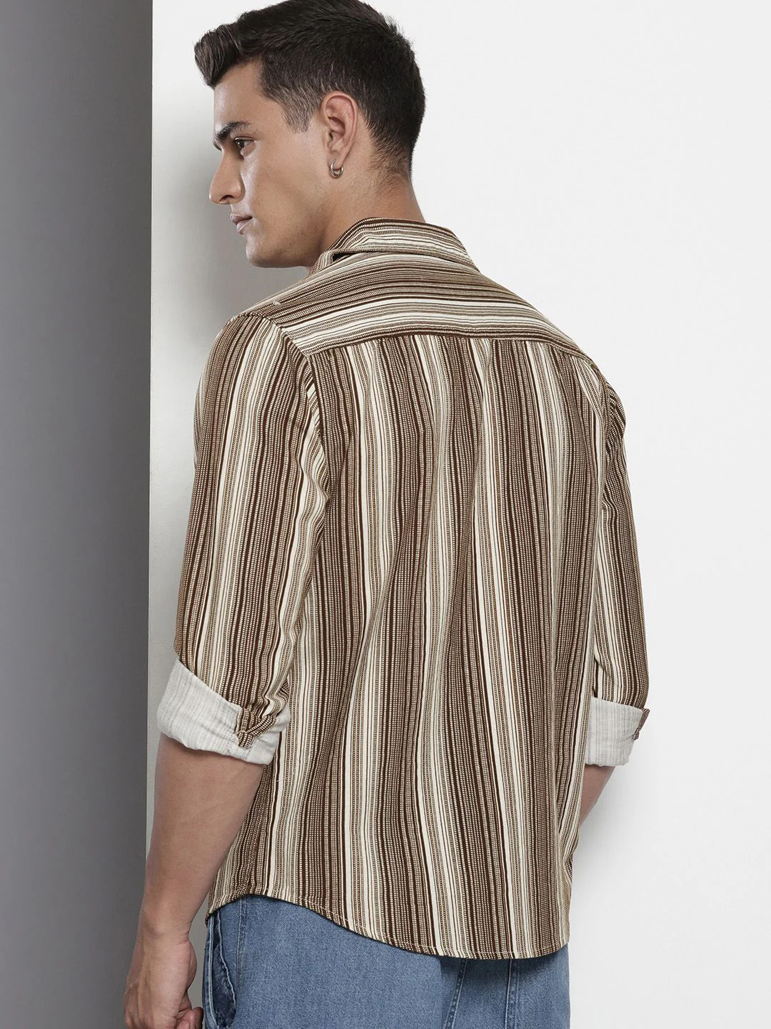 Men's Cream Regular Fit Printed Casual Shirt - Image 4