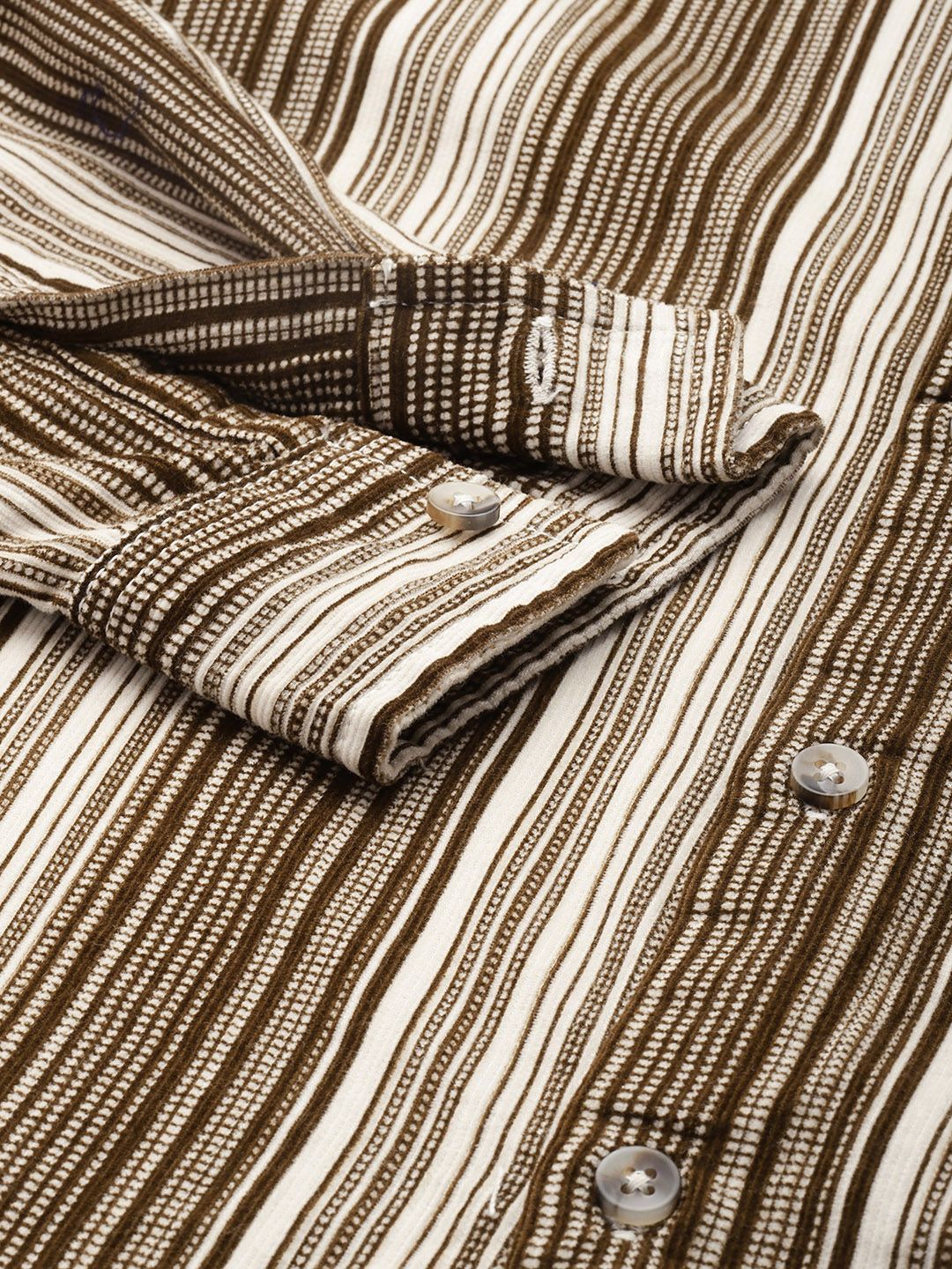 Men's Cream Regular Fit Printed Casual Shirt - Image 6