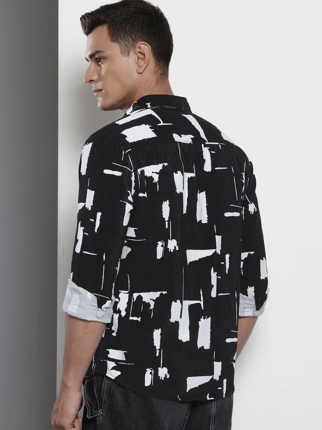 Men's Black Regular Fit Printed Casual Shirt - Image 4