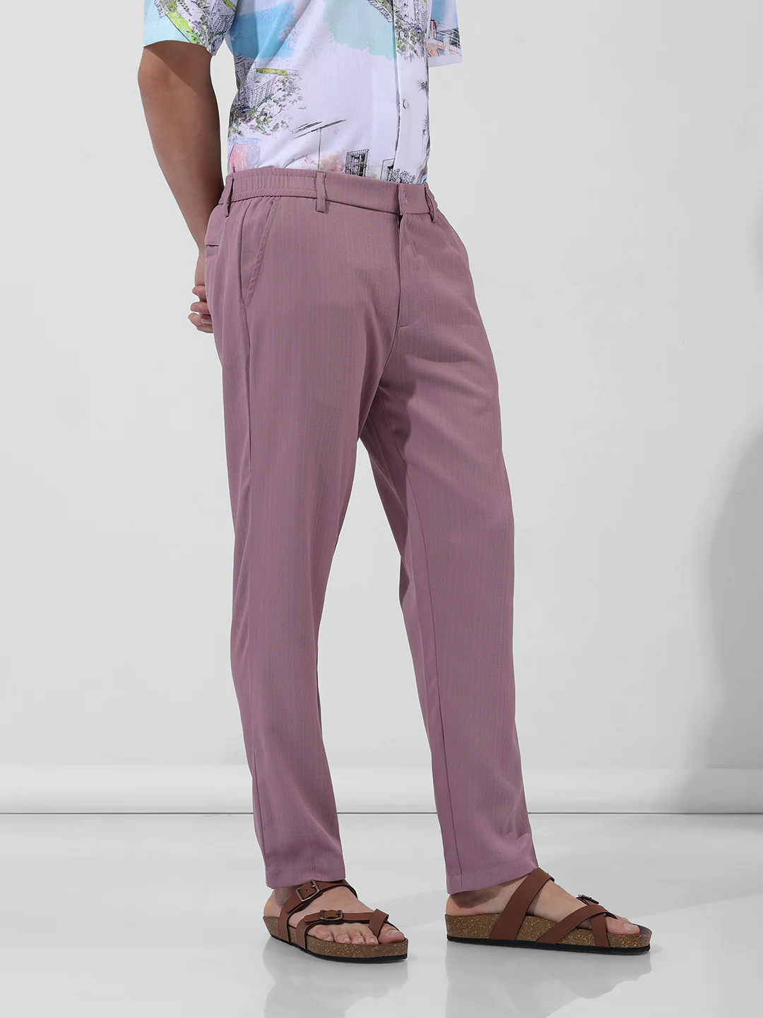 Men's Mauve Regular Fit Solid Casual Trouser - Image 3