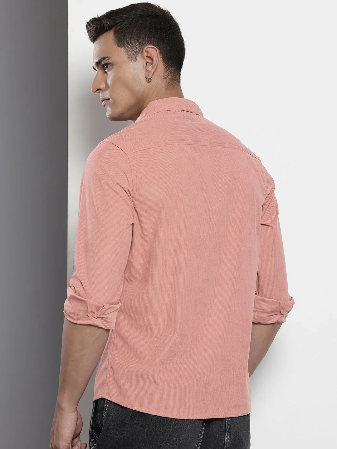 Men's Pink Regular Fit Solid Casual Shirt - Image 3