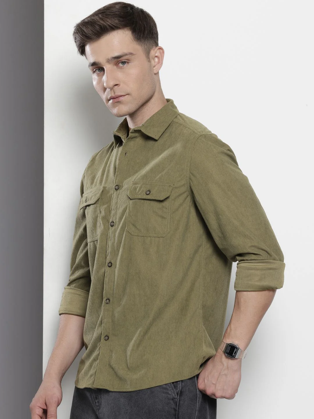 Men's Olive Regular Fit Solid Casual Shirt - Image 2