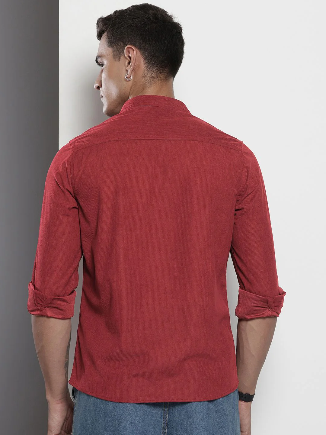 Men's Red Regular Fit Solid Casual Shirt - Image 4