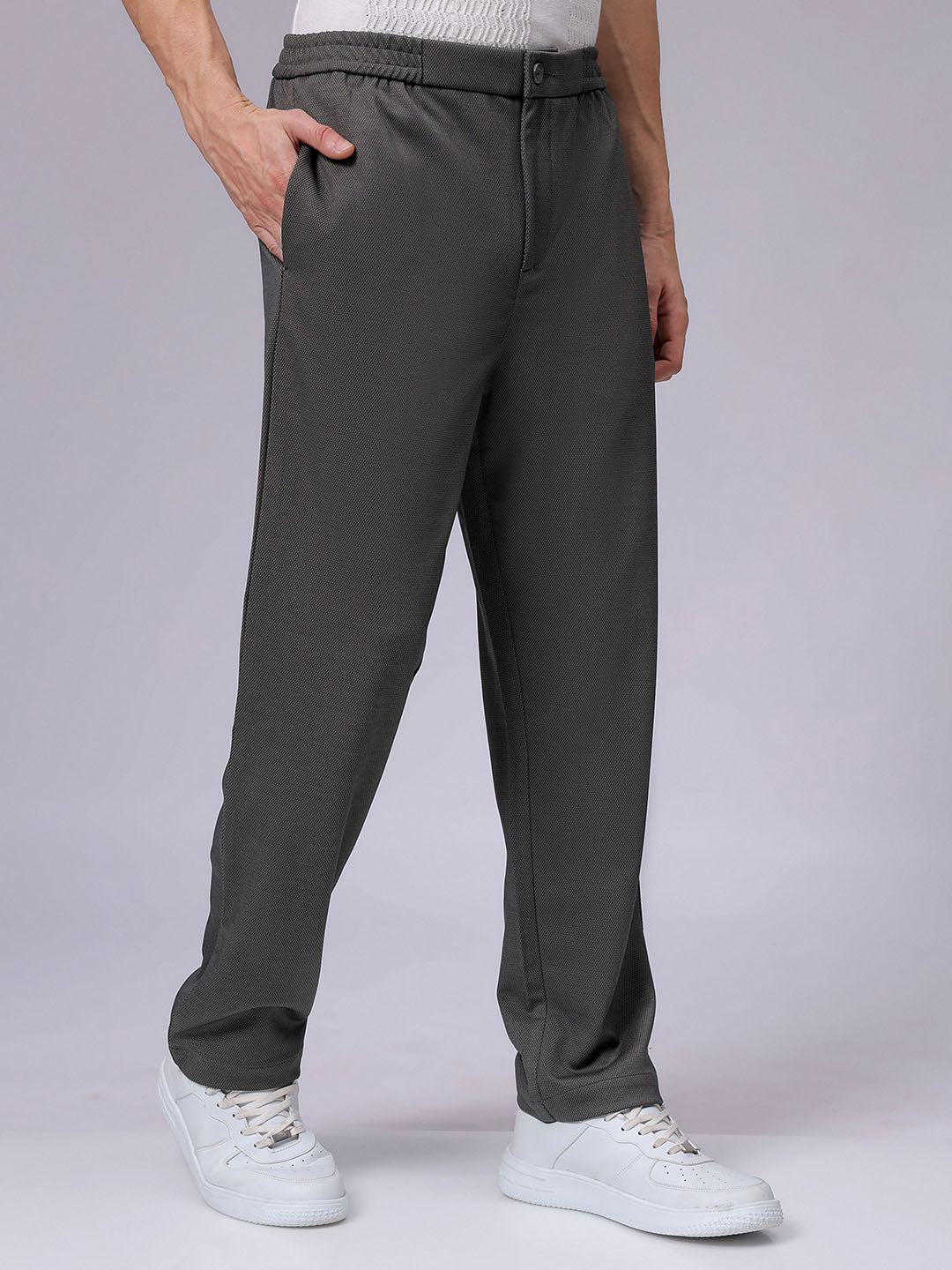 Men's Earthy Green Regular Fit Solid Casual Chinos - Image 4