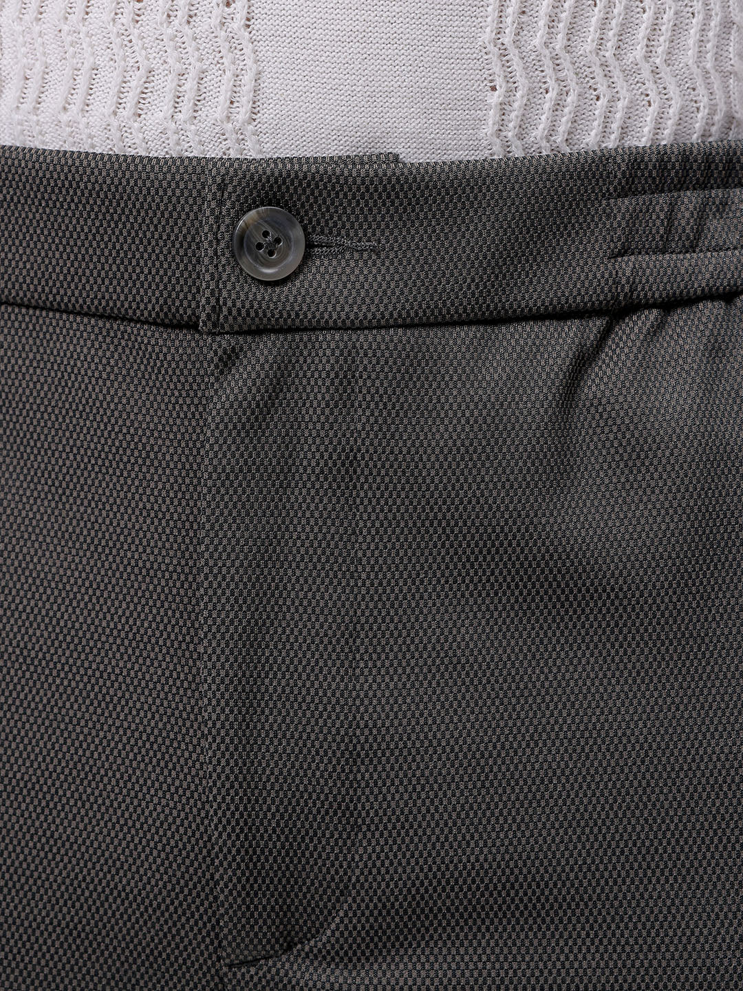 Men's Earthy Green Regular Fit Solid Casual Chinos - Image 6