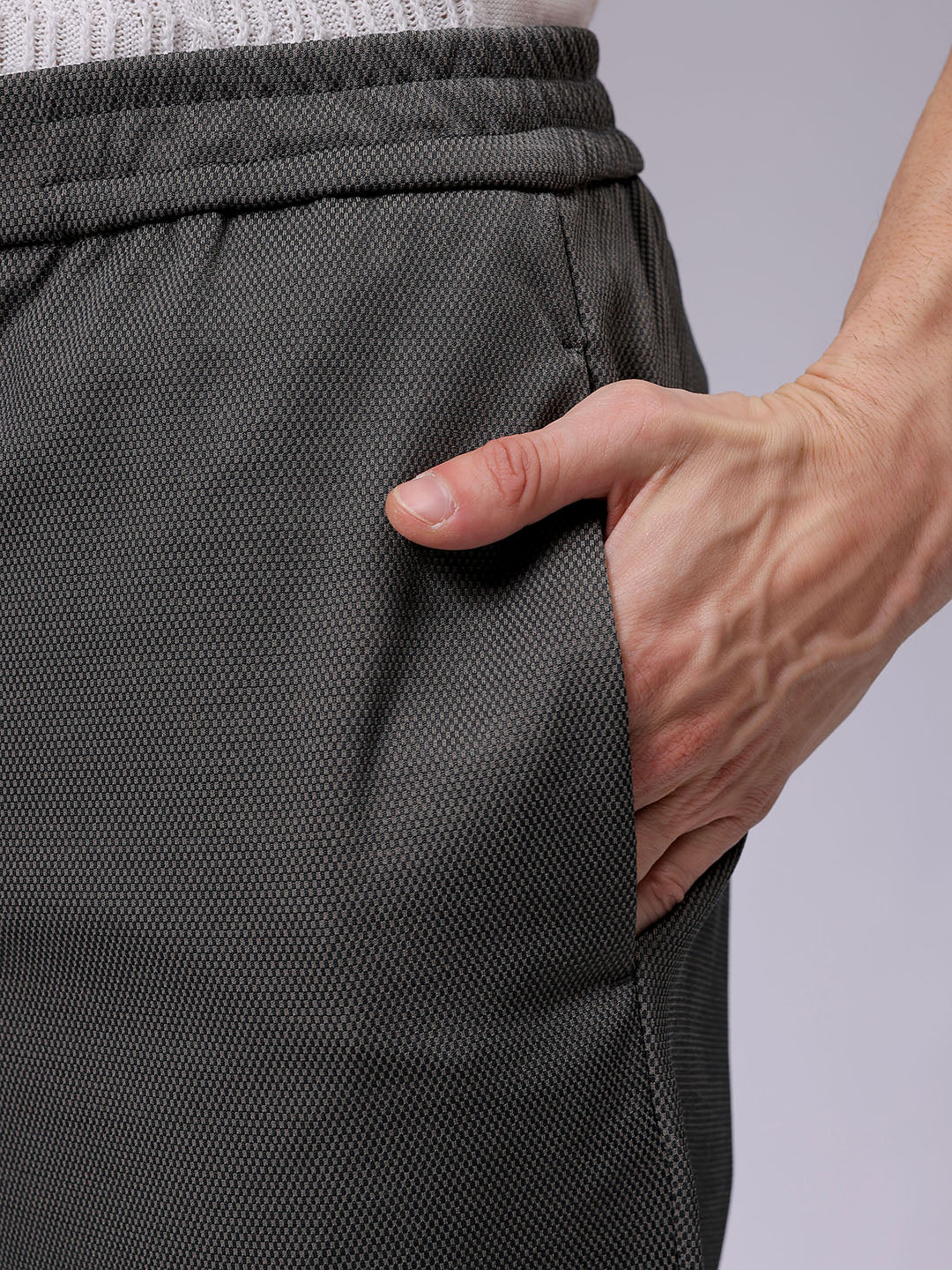 Men's Earthy Green Regular Fit Solid Casual Chinos - Image 7
