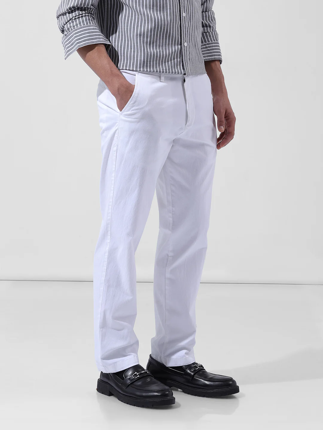 Men's White Regular Fit Solid Casual Chinos - Image 3
