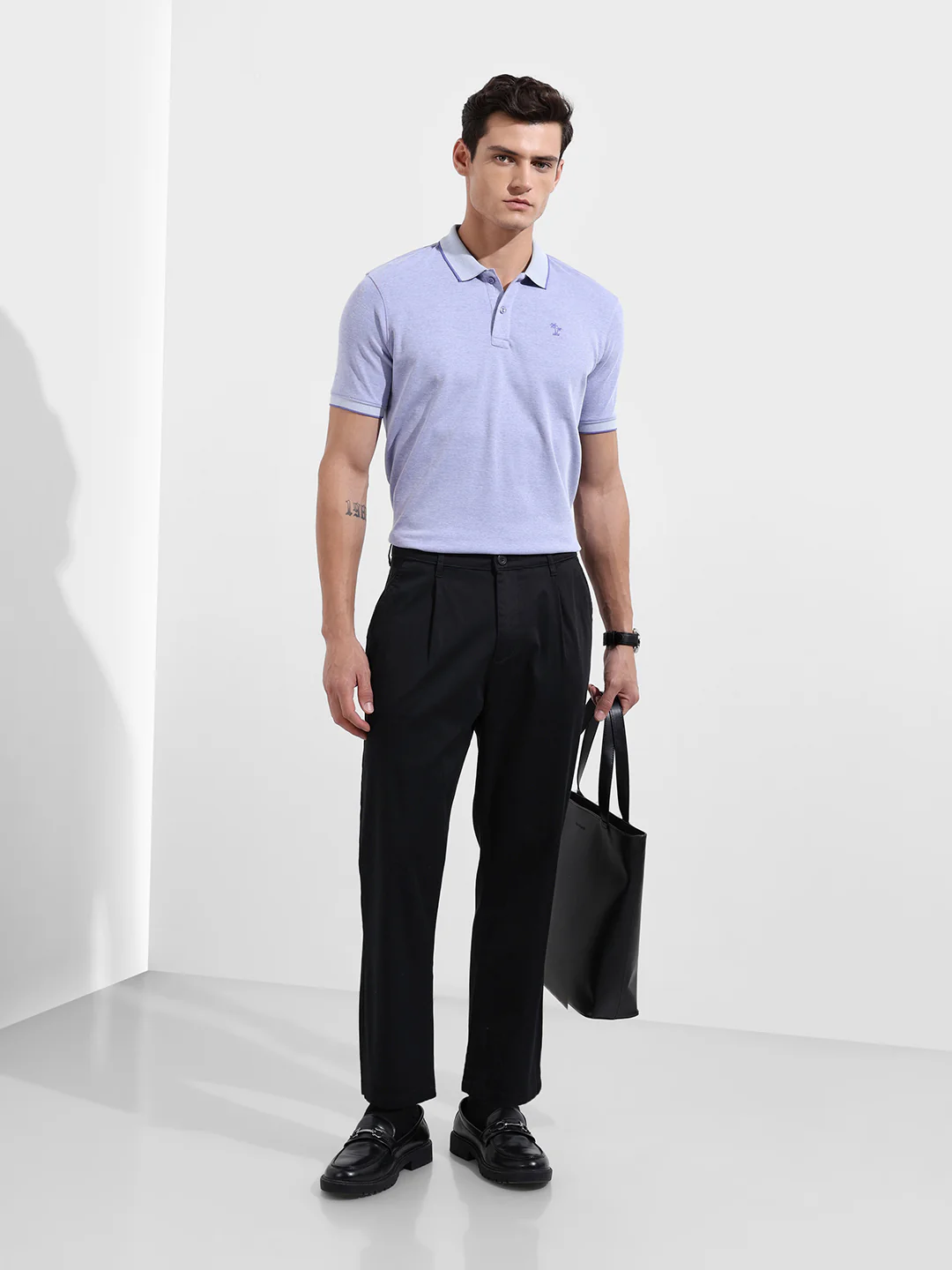 Men's Black Relaxed Fit Solid Casual Chinos - Image 2