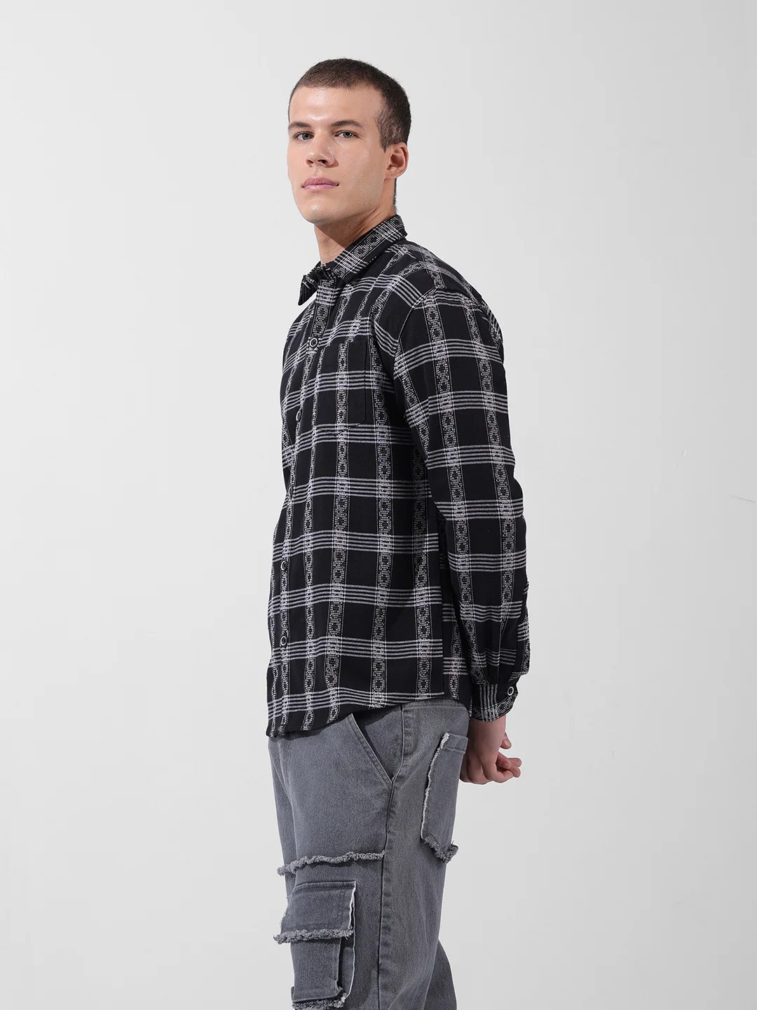 Men's Black Relaxed Fit Checked Casual Shirt - Image 4