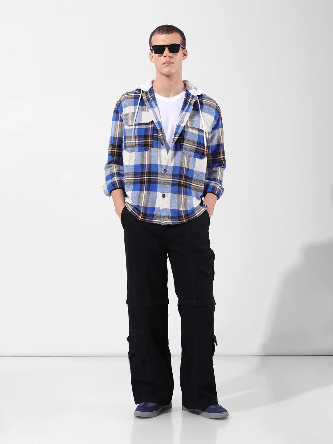 Men's Blue Relaxed Fit Checkered Casual Shirt - Image 9