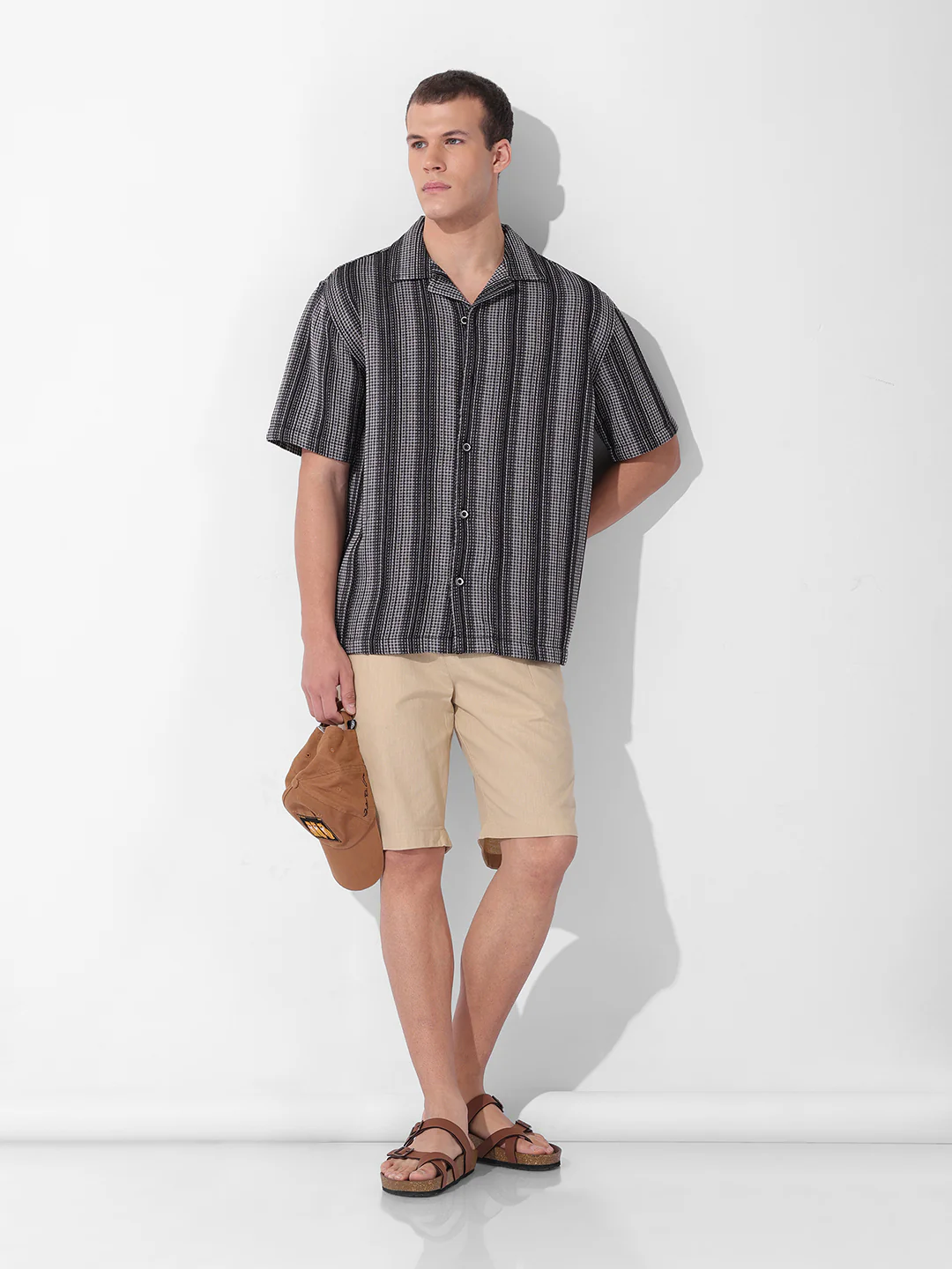 Men's Black Relaxed Fit Checked Resort Wear Shirt - Image 8