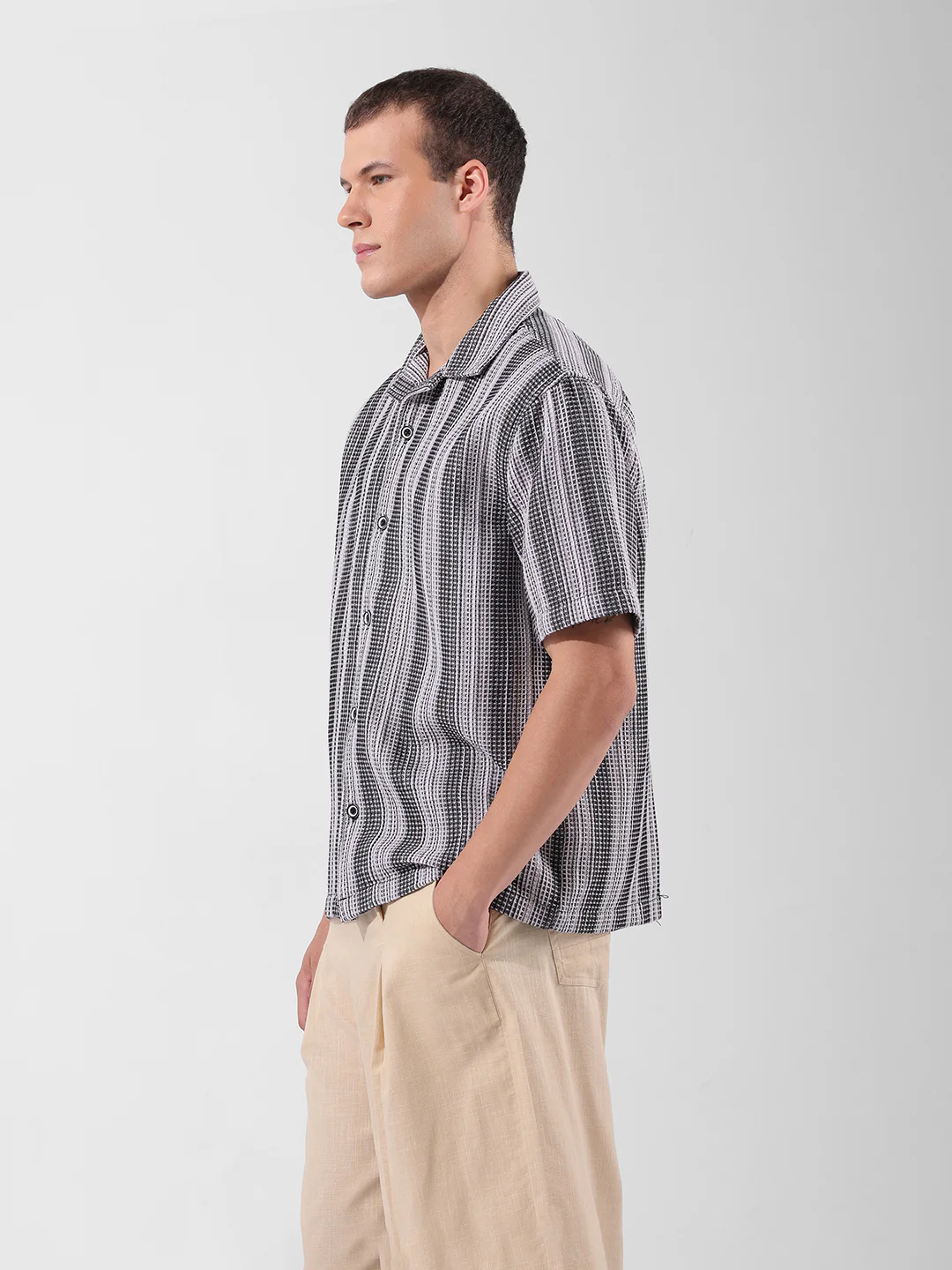 Men's Grey Relaxed Fit Checked Resort Wear Shirt - Image 3