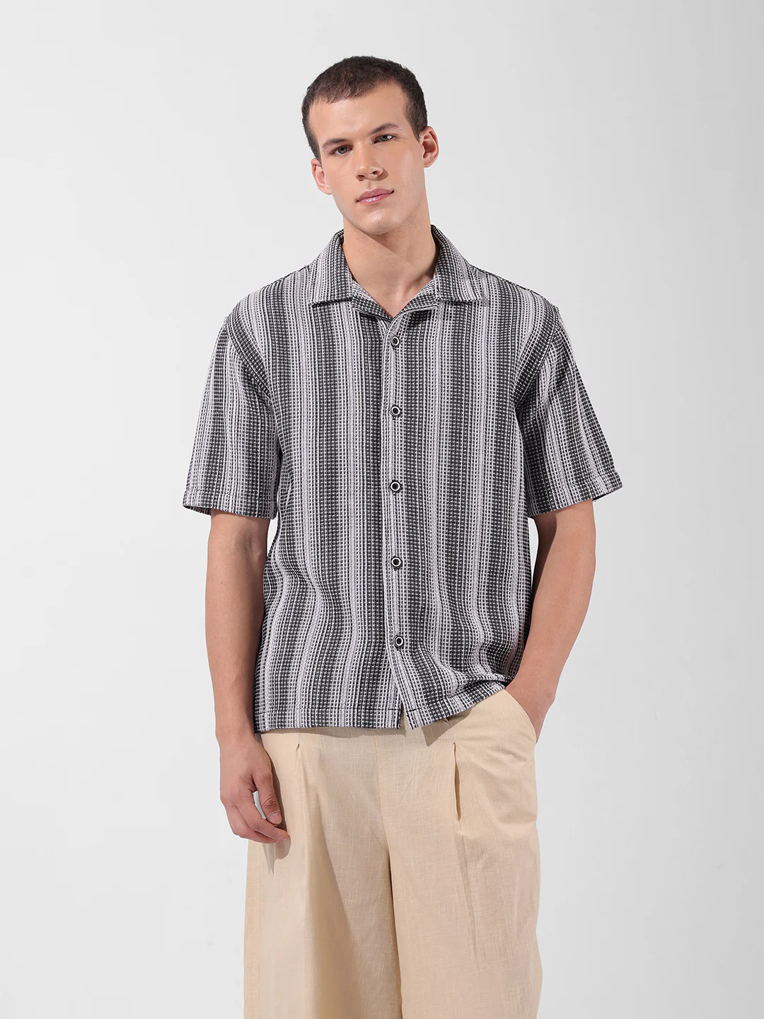 Men's Grey Relaxed Fit Checked Resort Wear Shirt - Image 7
