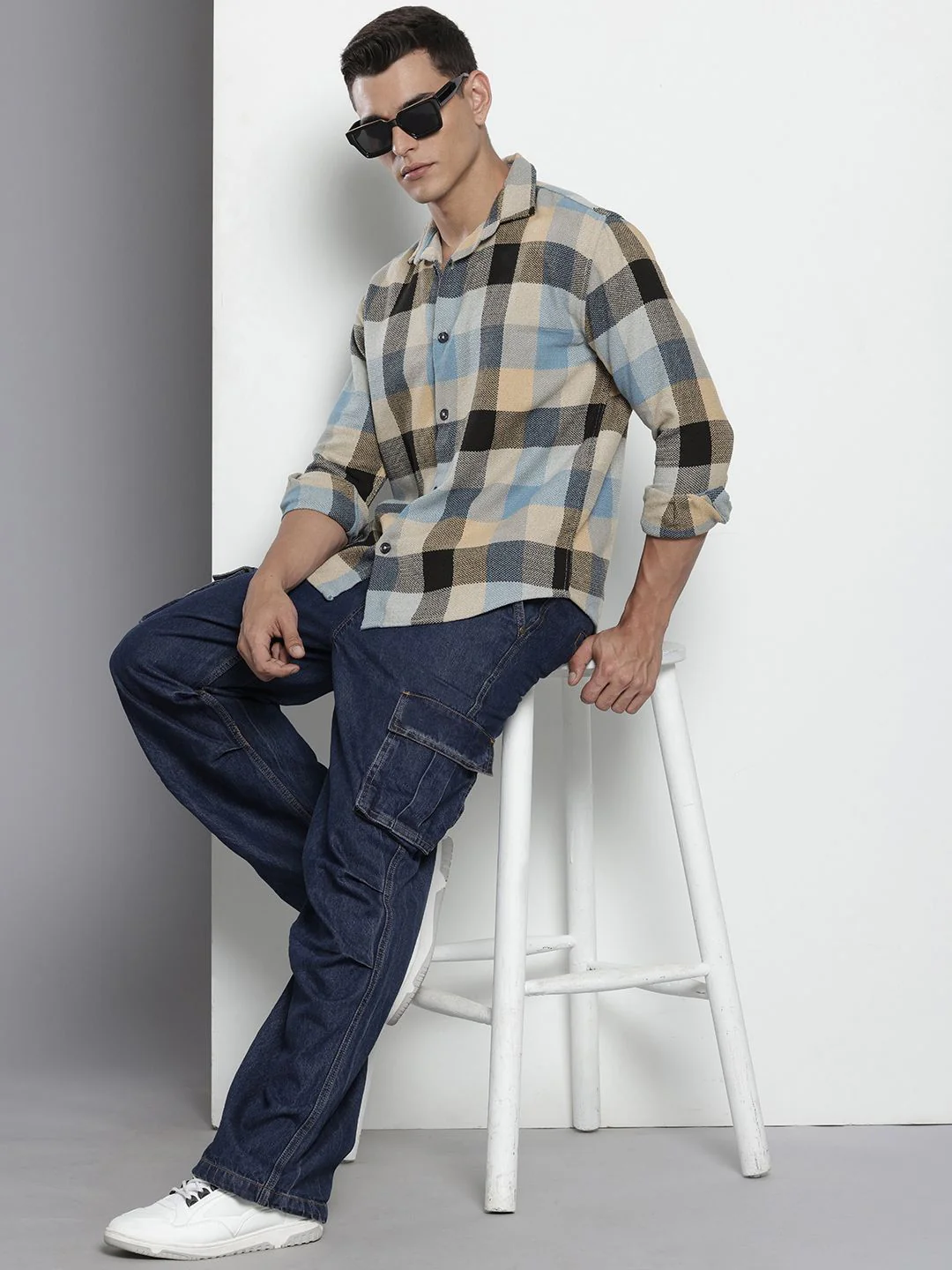 Men's Khaki Relaxed Fit Checkered Textured Shirt - Image 4