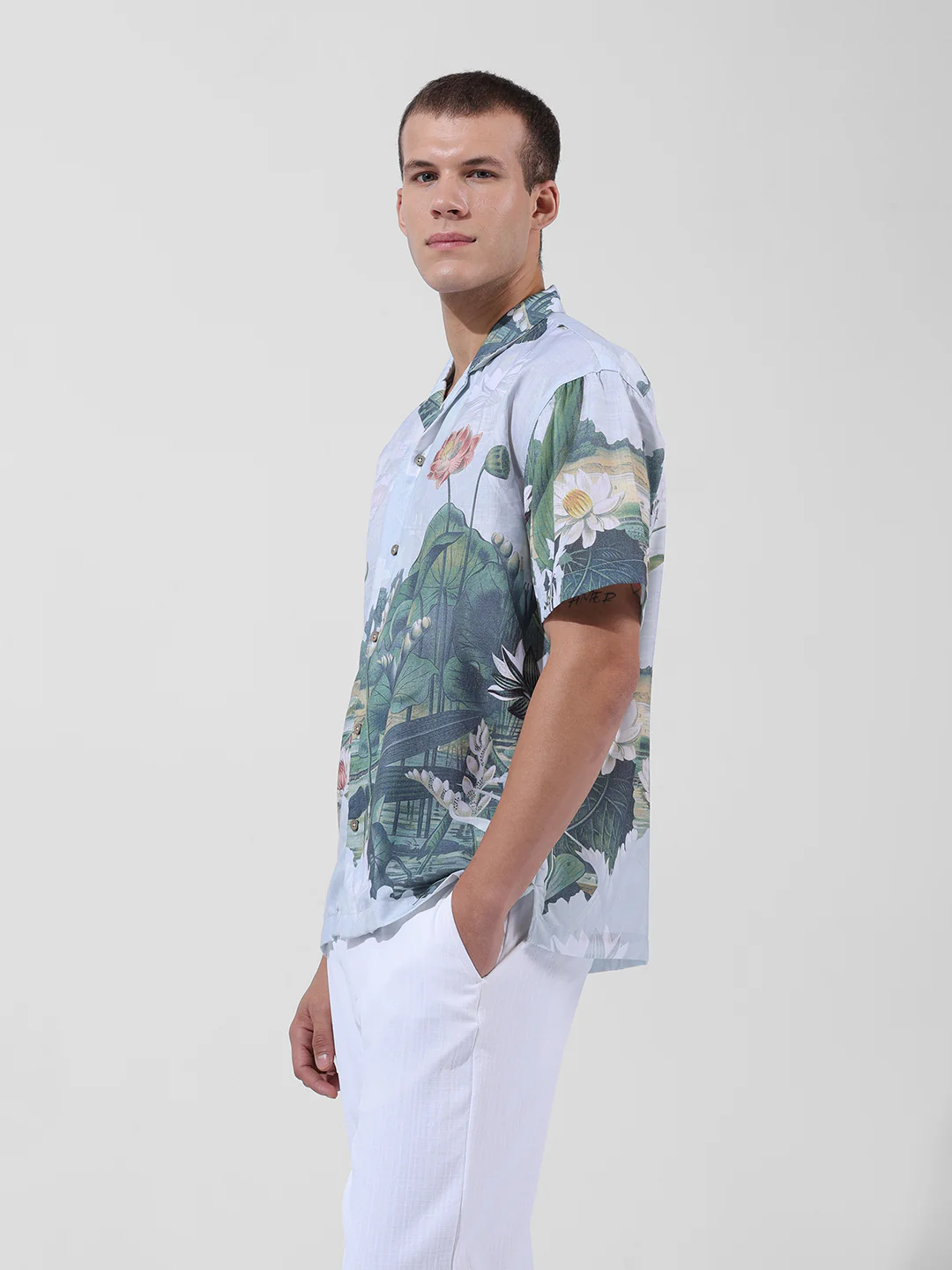 Men's Green Relaxed Fit Printed Resort Wear Shirt - Image 3