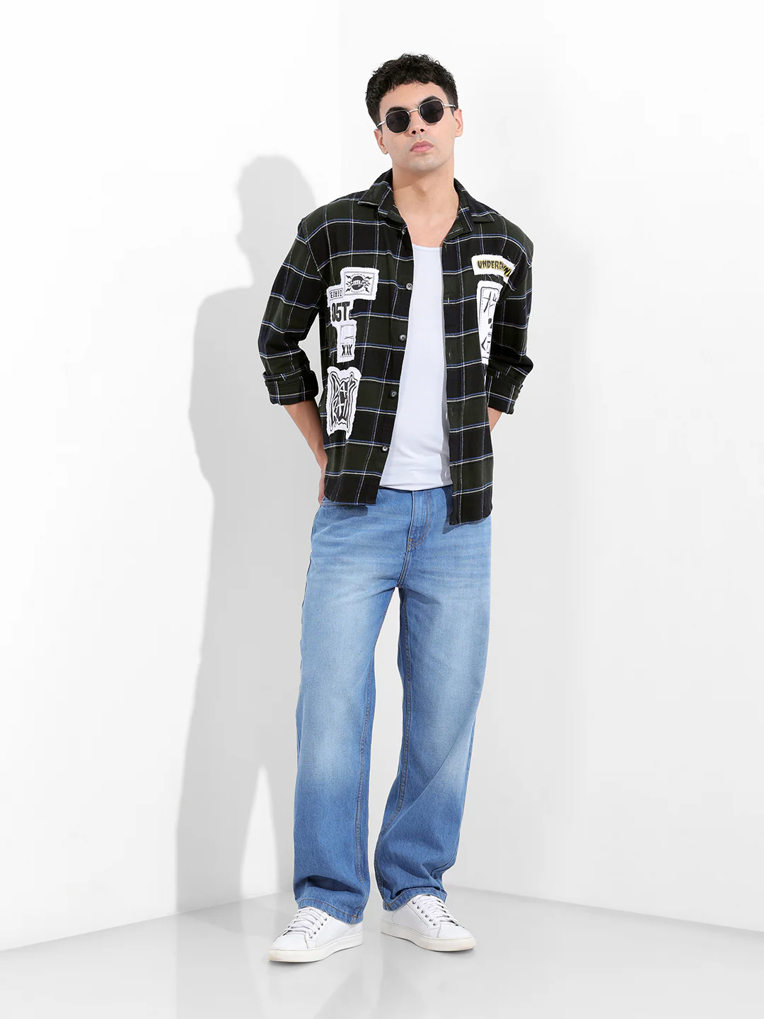 Men's Green Relaxed Fit Patched Street Wear Shirt - Image 8