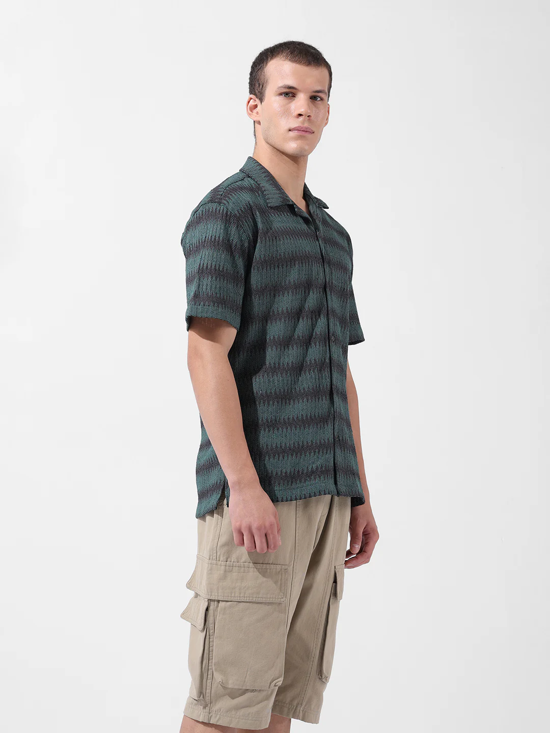 Men's Green Relaxed Fit Textured Textured Shirt - Image 2