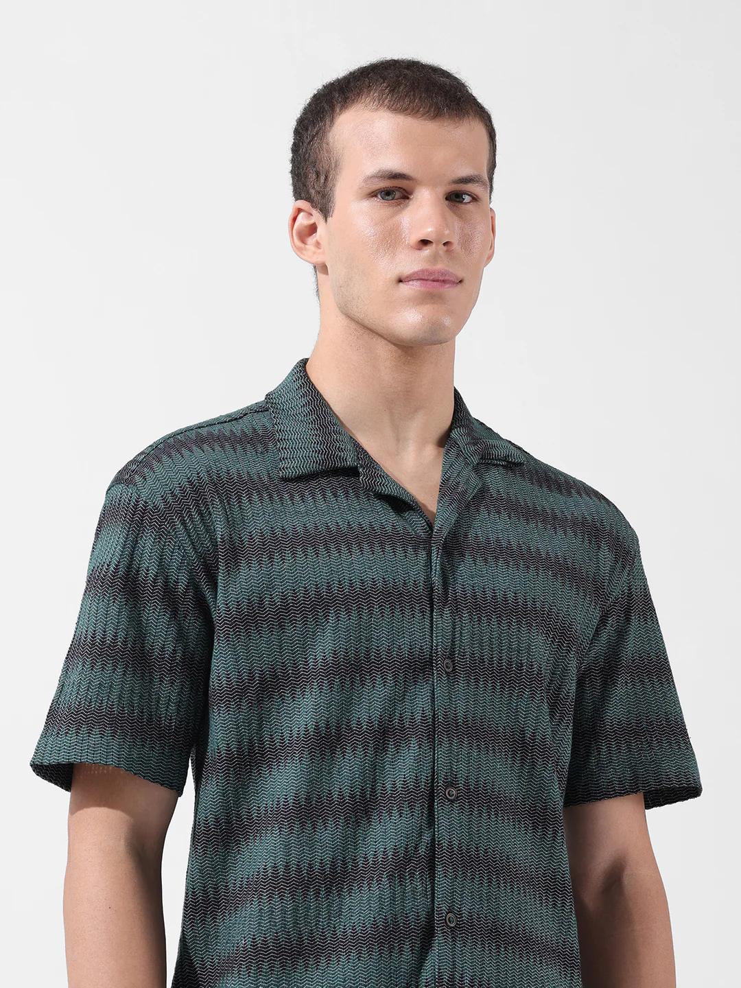 Men's Green Relaxed Fit Textured Textured Shirt - Image 5