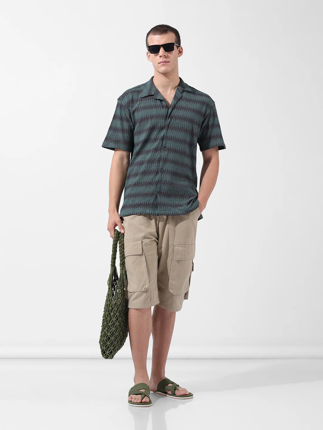 Men's Green Relaxed Fit Textured Textured Shirt - Image 8