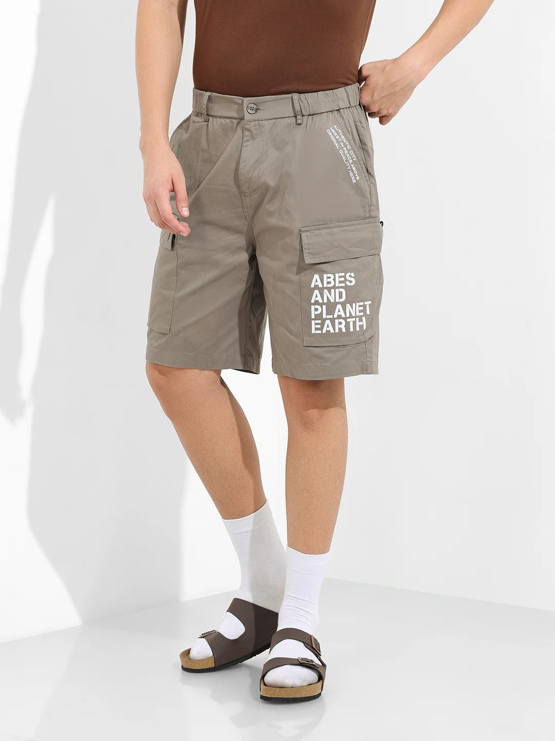 Men's Stone Grey Relaxed Fit Solid Utility Shorts - Image 2