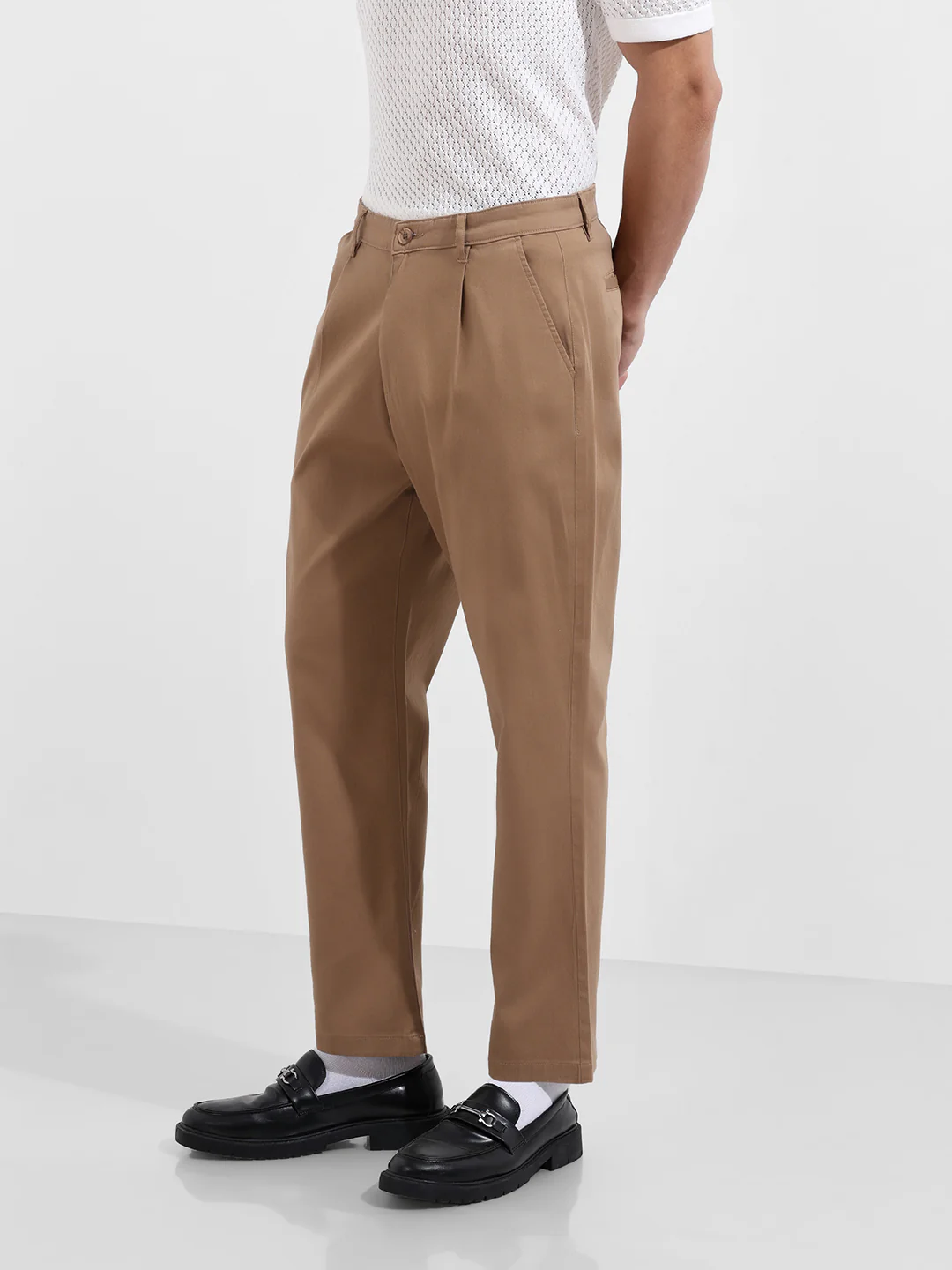 Men's Khaki Relaxed Fit Solid Casual Chinos - Image 3