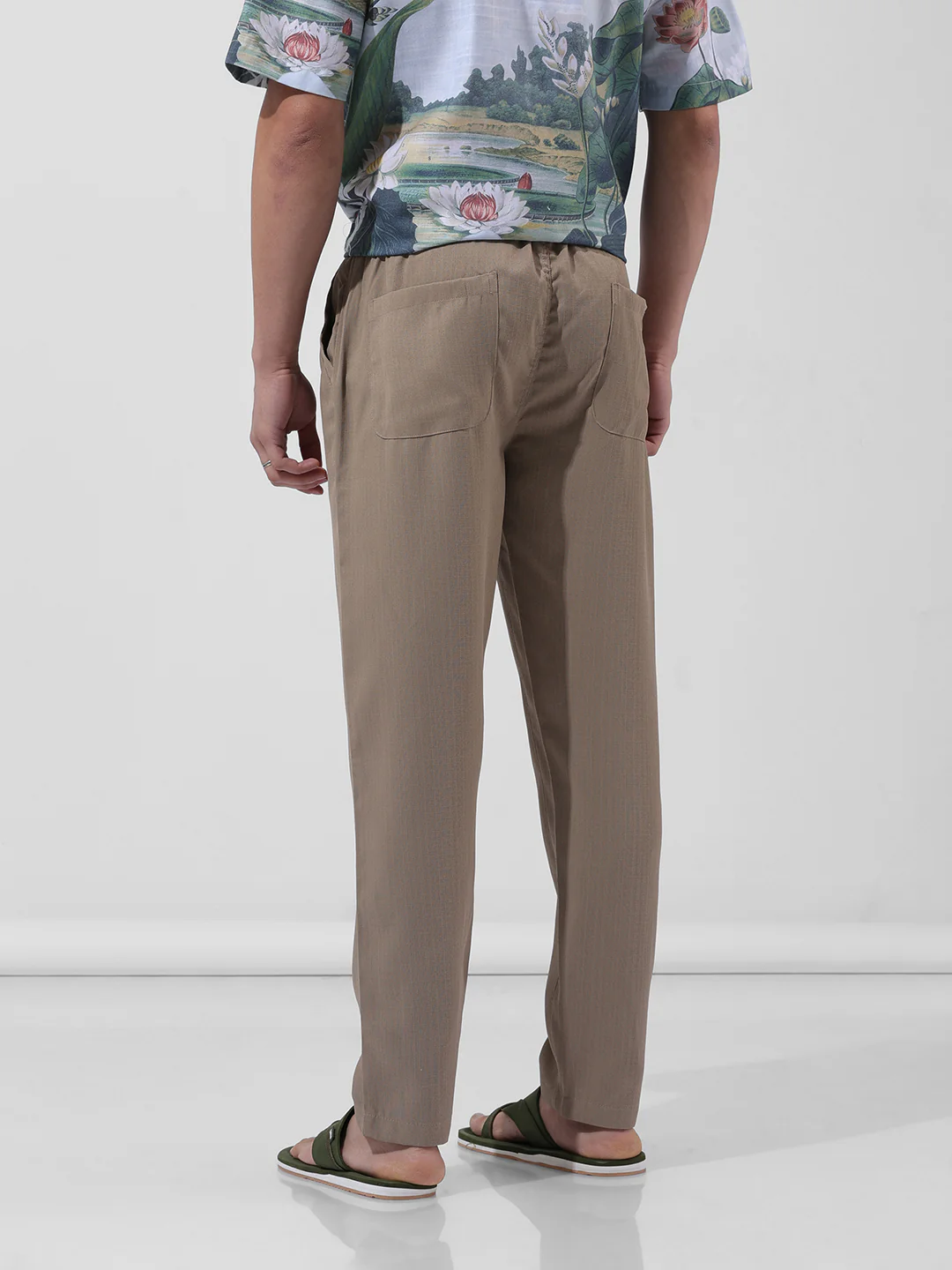 Men's Elmwood Relaxed Fit Solid Casual Trouser - Image 6