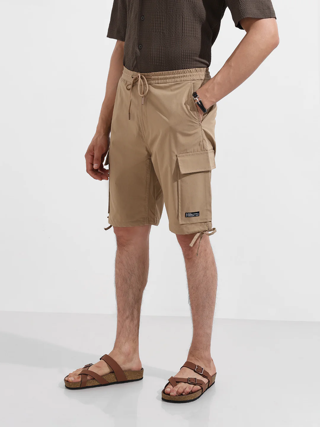 Men's Khaki Relaxed Fit Textured Utility Shorts - Image 3