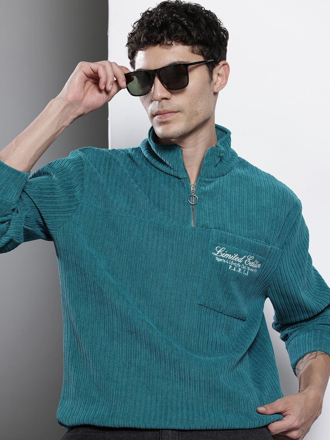 Men's Deep Emerald Relaxed Fit Solid Street Wear Sweatshirts - Image 3